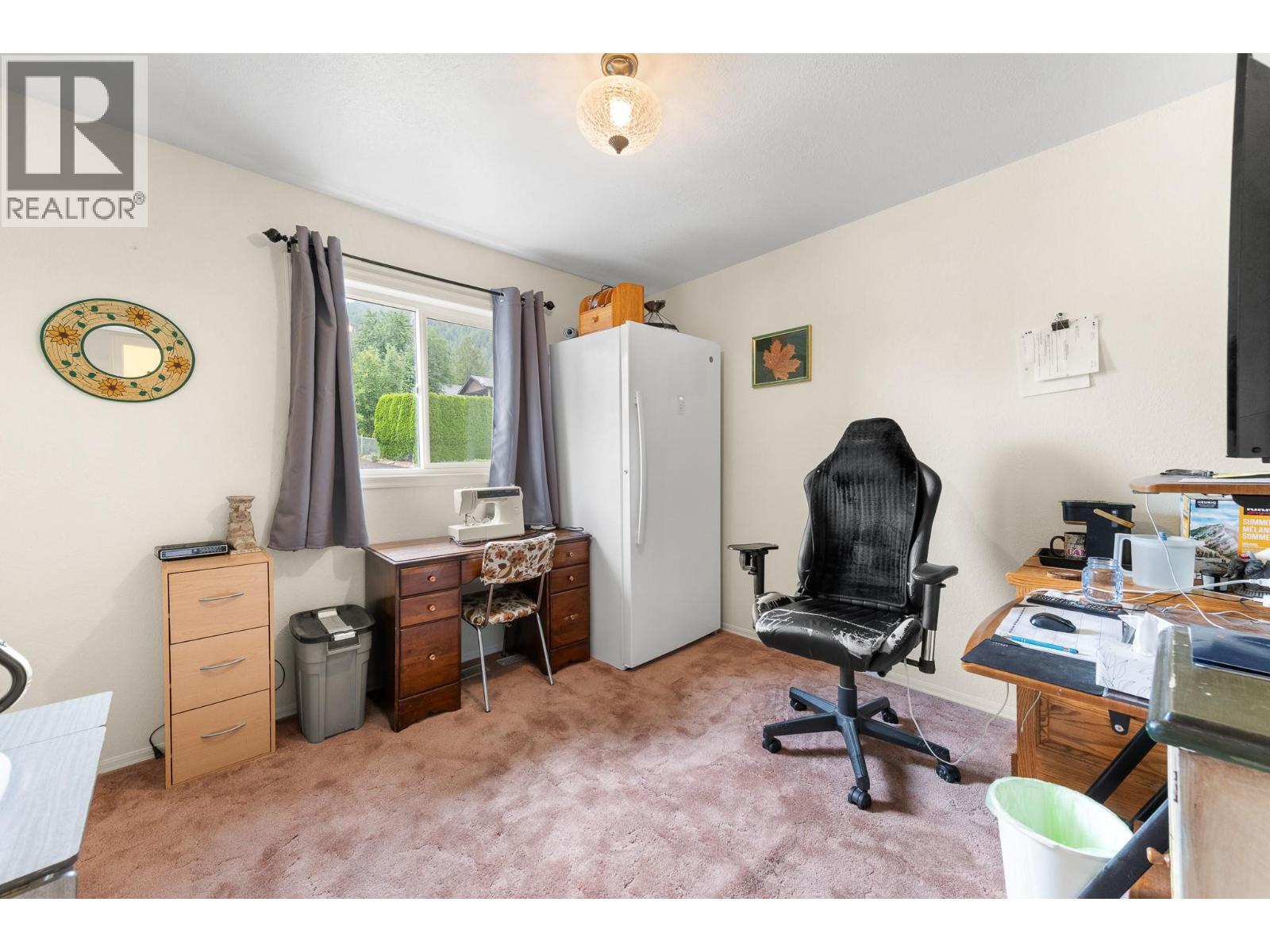 614 16th Avenue N, Creston, British Columbia  V0B 1G5 - Photo 24 - 10395048
