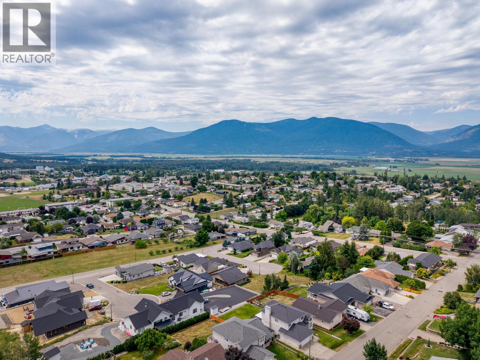 614 16th Avenue N, Creston, British Columbia  V0B 1G5 - Photo 56 - 10395048