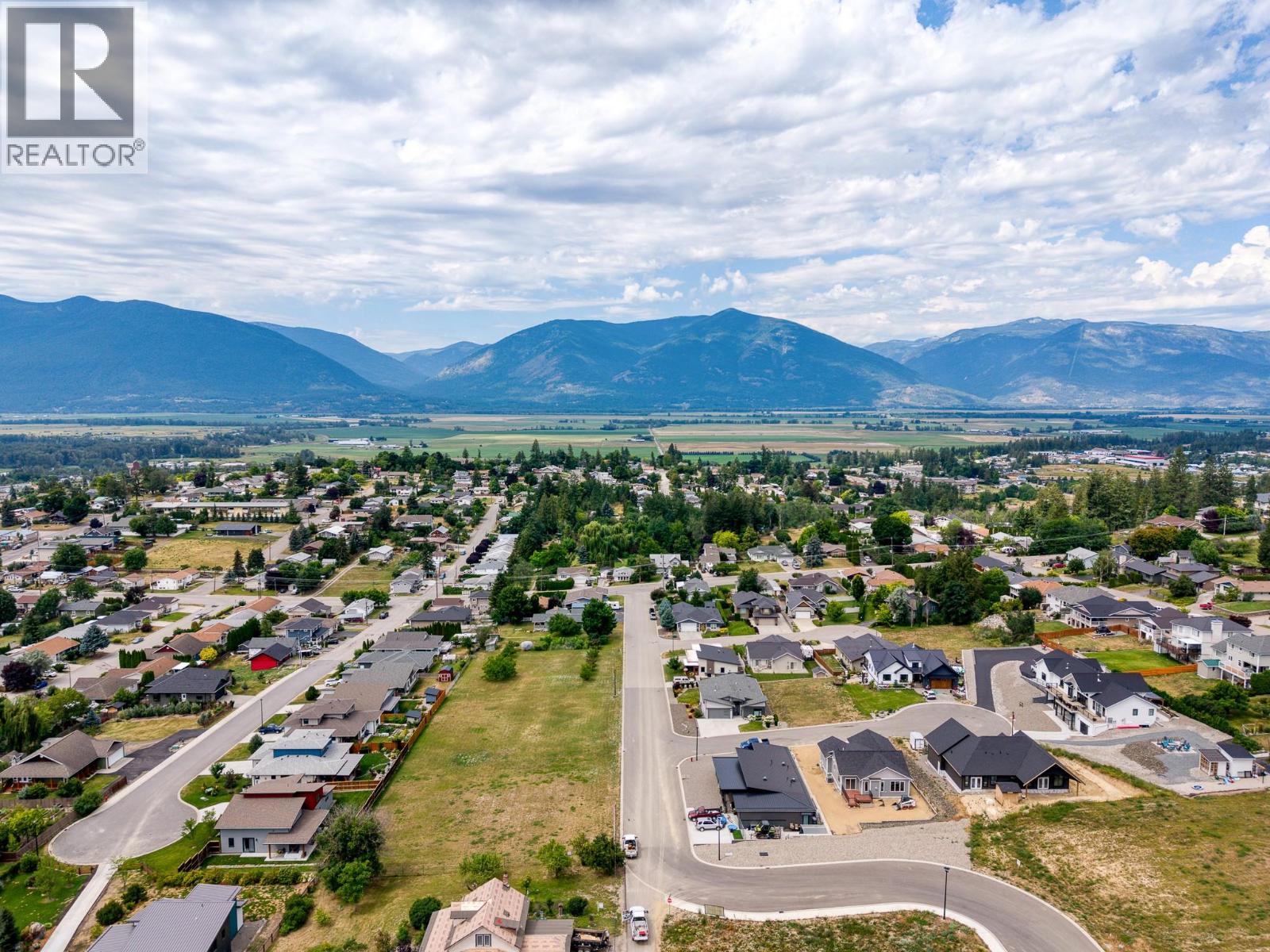 614 16th Avenue N, Creston, British Columbia  V0B 1G5 - Photo 58 - 10395048