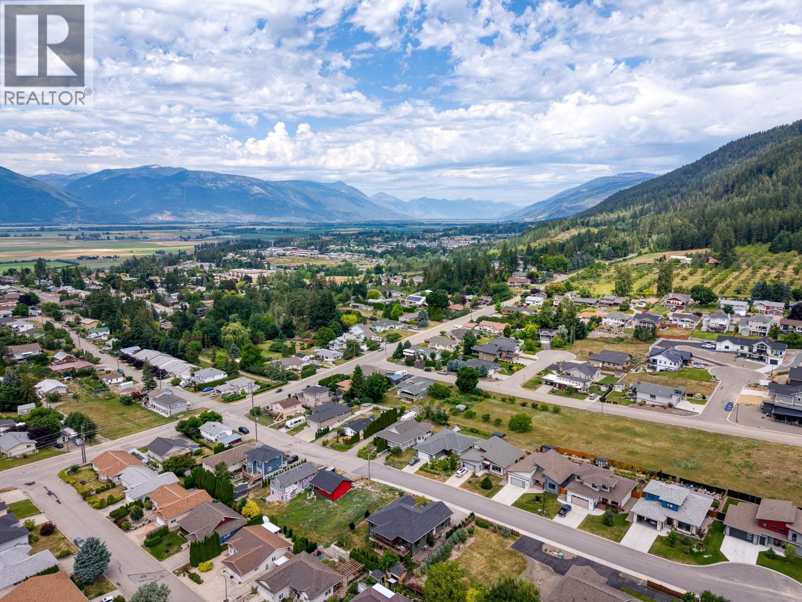614 16th Avenue N, Creston, British Columbia  V0B 1G5 - Photo 62 - 10395048