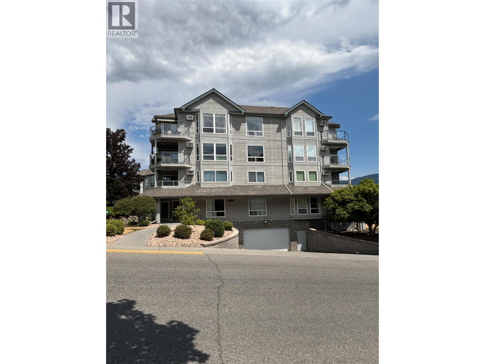 3221 Centennial Drive Unit# 401, Vernon, British Columbia  V1T 2T8 - Photo 1 - 10395191