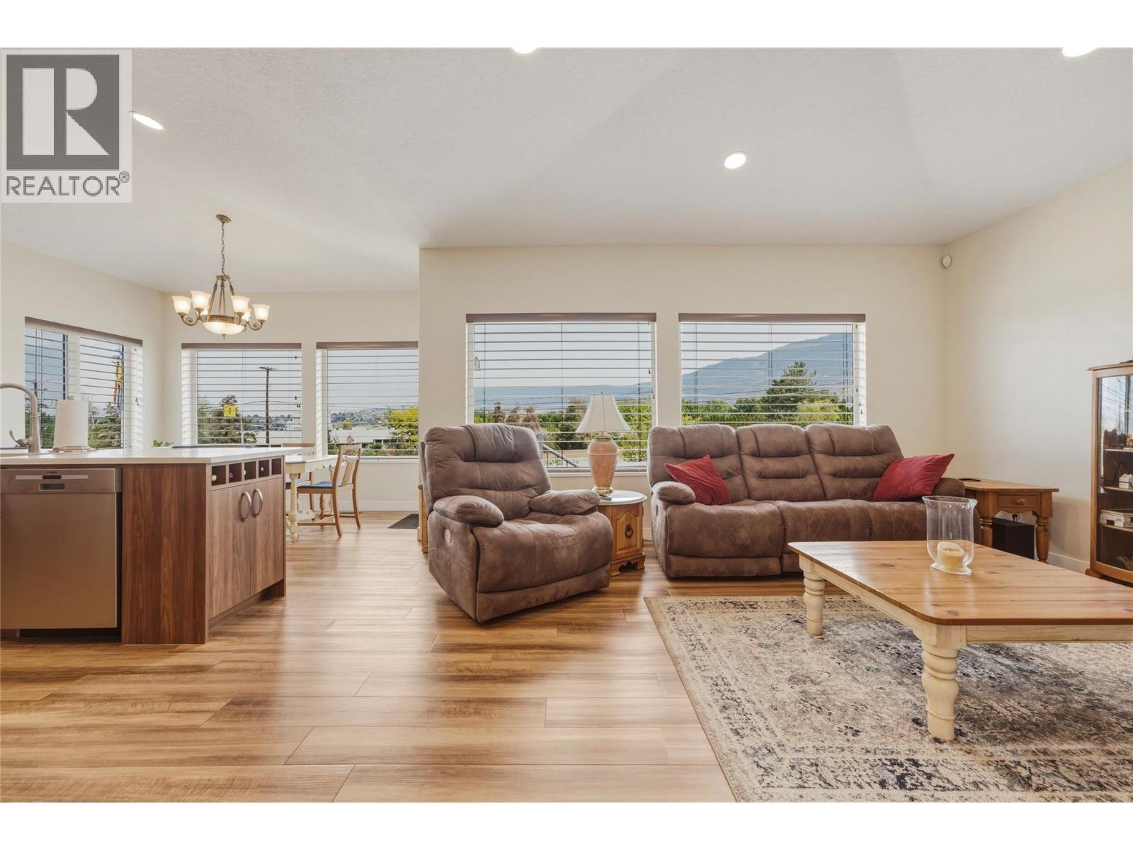 124 Sarsons Road Unit# 11, Vernon, British Columbia  V1B 2T9 - Photo 8 - 10395300