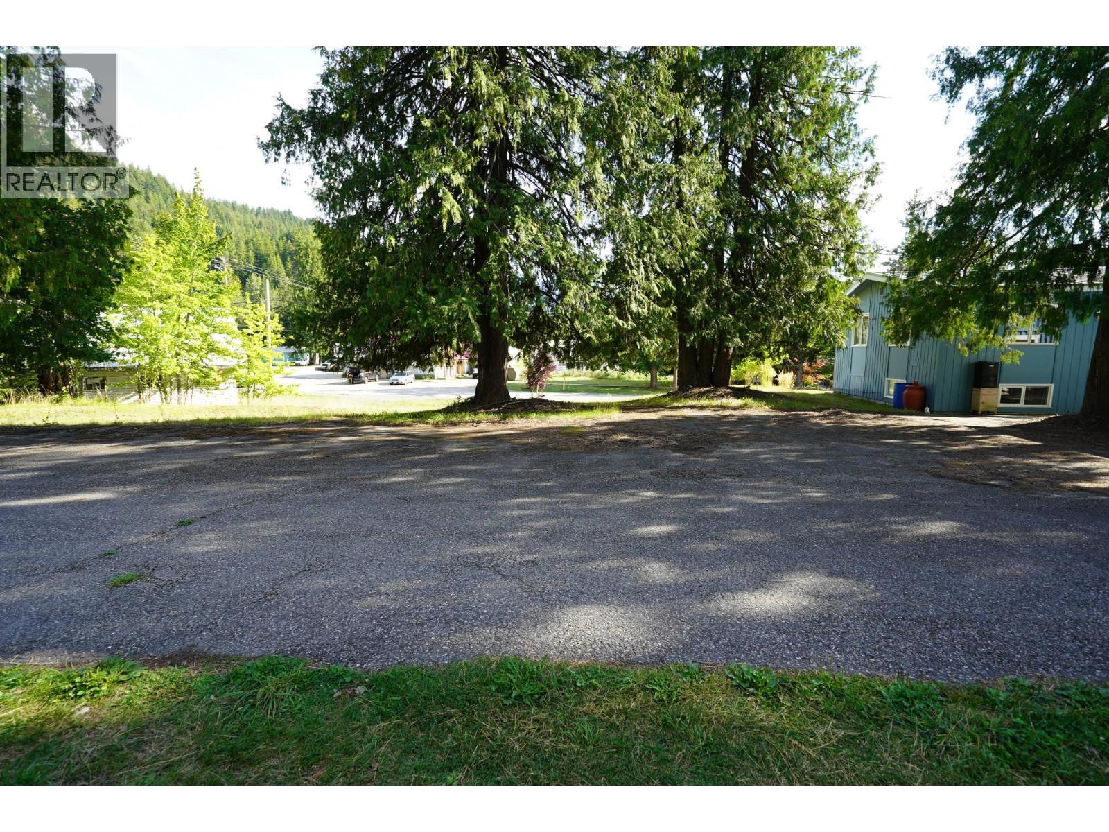 416 Slocan Avenue, New Denver, British Columbia  V0G 2B0 - Photo 22 - 10394895