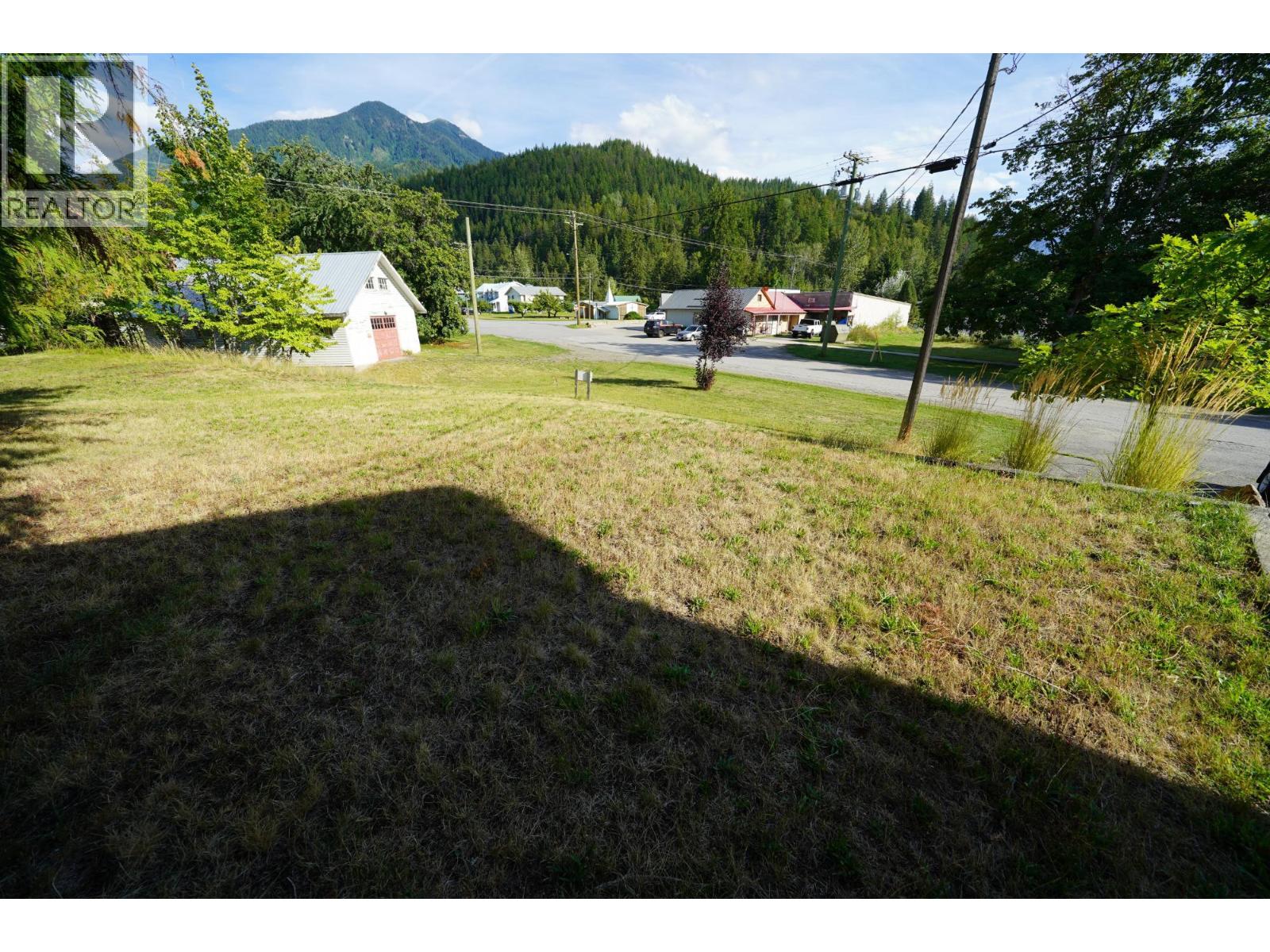 416 Slocan Avenue, New Denver, British Columbia  V0G 2B0 - Photo 28 - 10394895