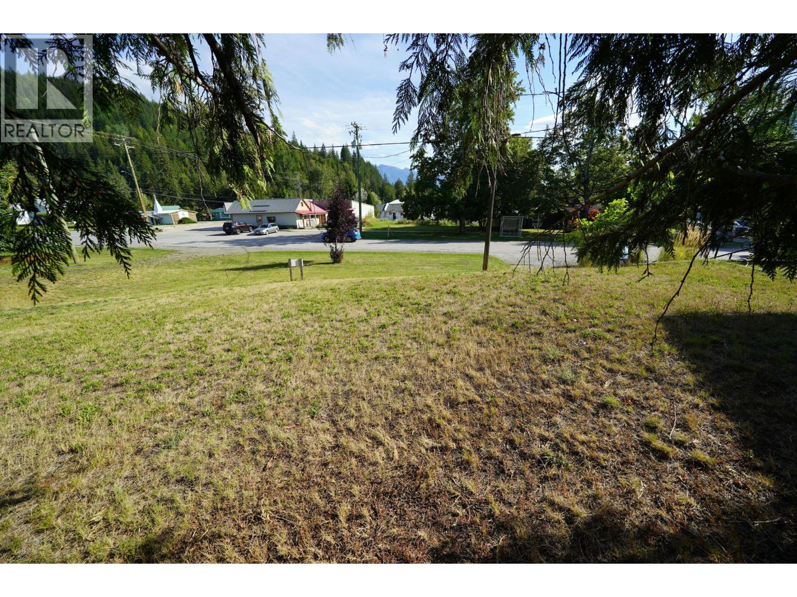 416 Slocan Avenue, New Denver, British Columbia  V0G 2B0 - Photo 29 - 10394895