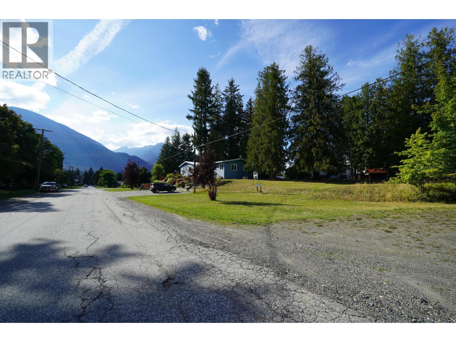 416 Slocan Avenue, New Denver, British Columbia  V0G 2B0 - Photo 30 - 10394895