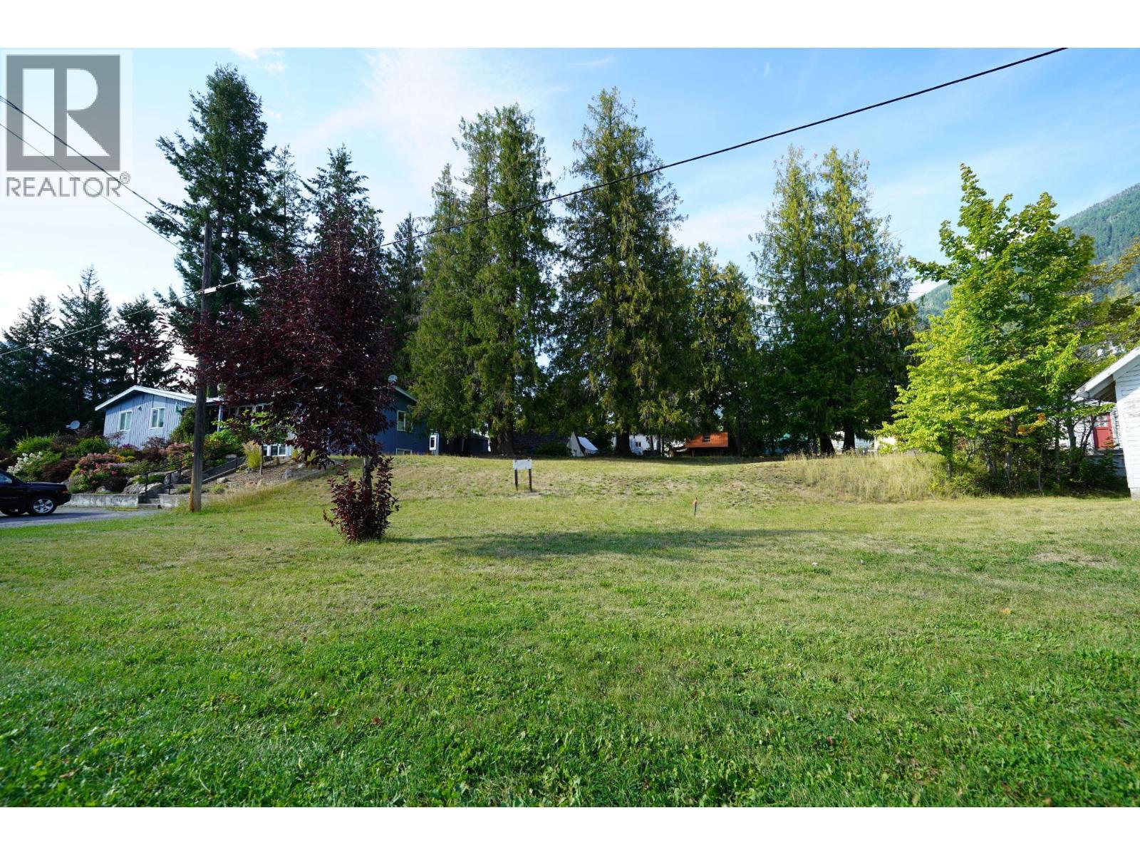 416 Slocan Avenue, New Denver, British Columbia  V0G 2B0 - Photo 32 - 10394895