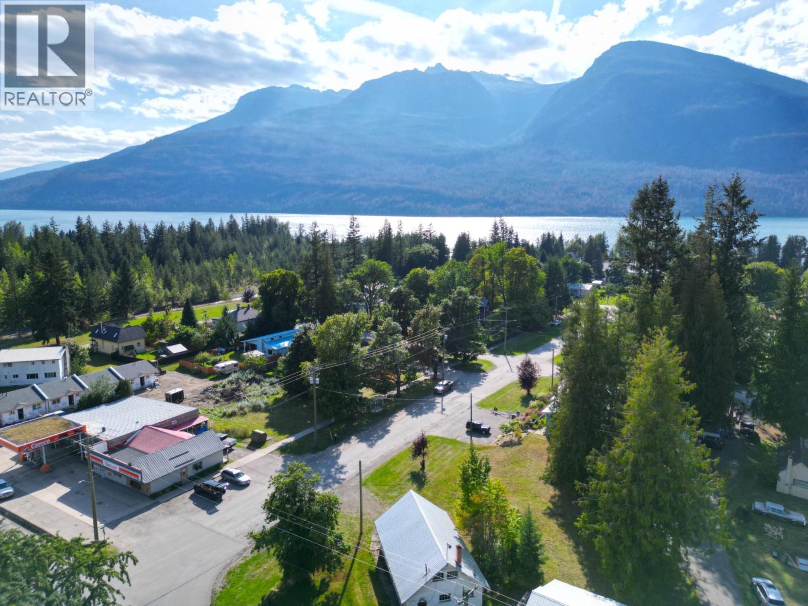 416 Slocan Avenue, New Denver, British Columbia  V0G 2B0 - Photo 4 - 10394895