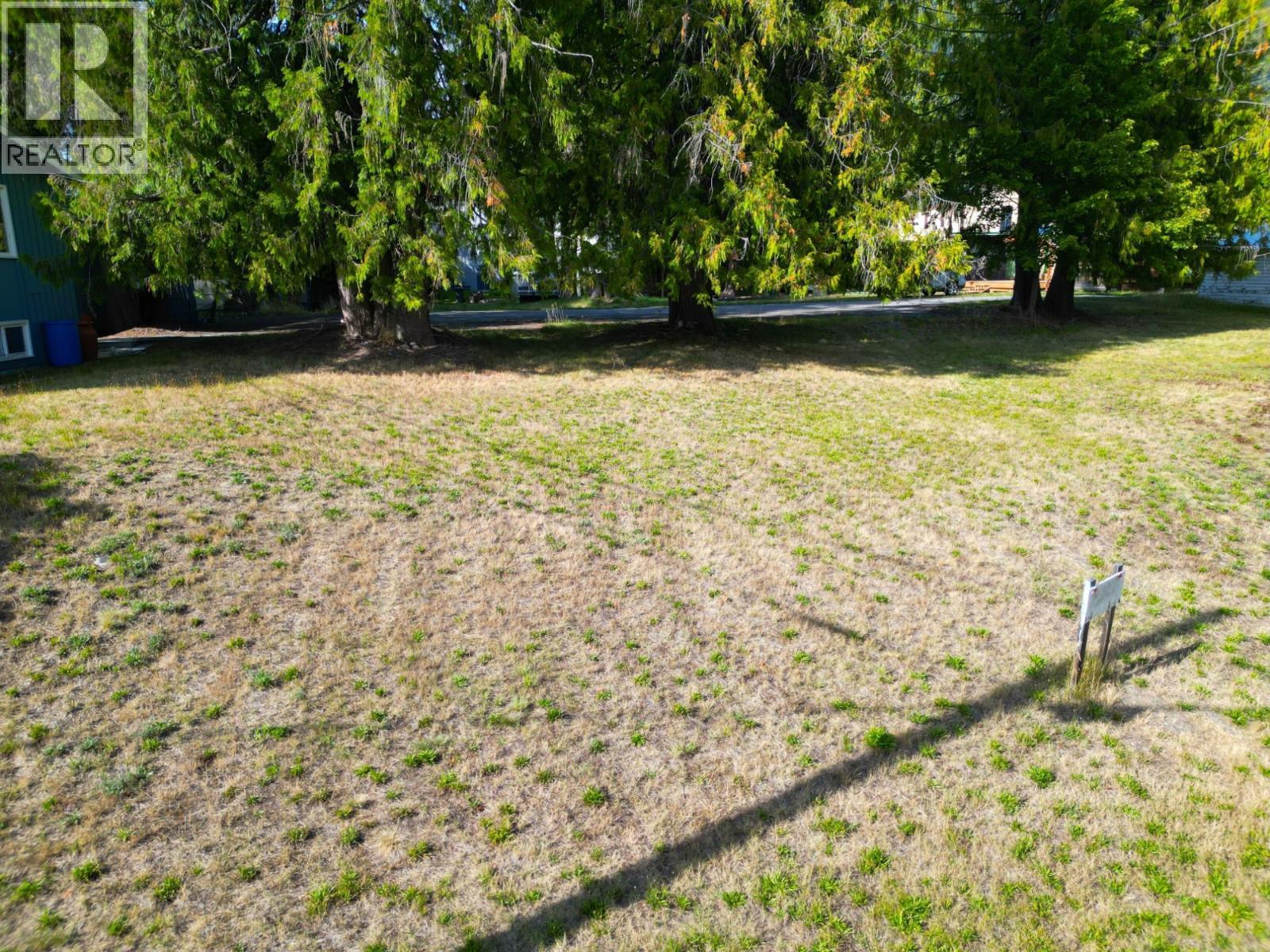 416 Slocan Avenue, New Denver, British Columbia  V0G 2B0 - Photo 8 - 10394895