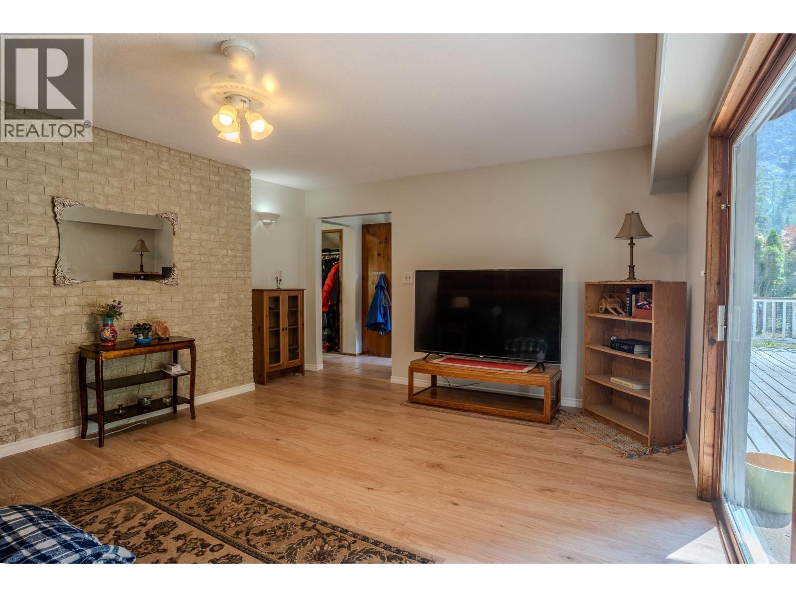 4289 Dunsmuir Road, Barriere, British Columbia  V0E 1E0 - Photo 17 - 10395281