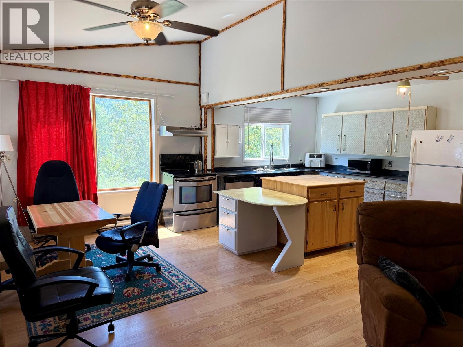 175 Grohman Creek Road, Nelson, British Columbia  V1L 6T9 - Photo 10 - 10395155