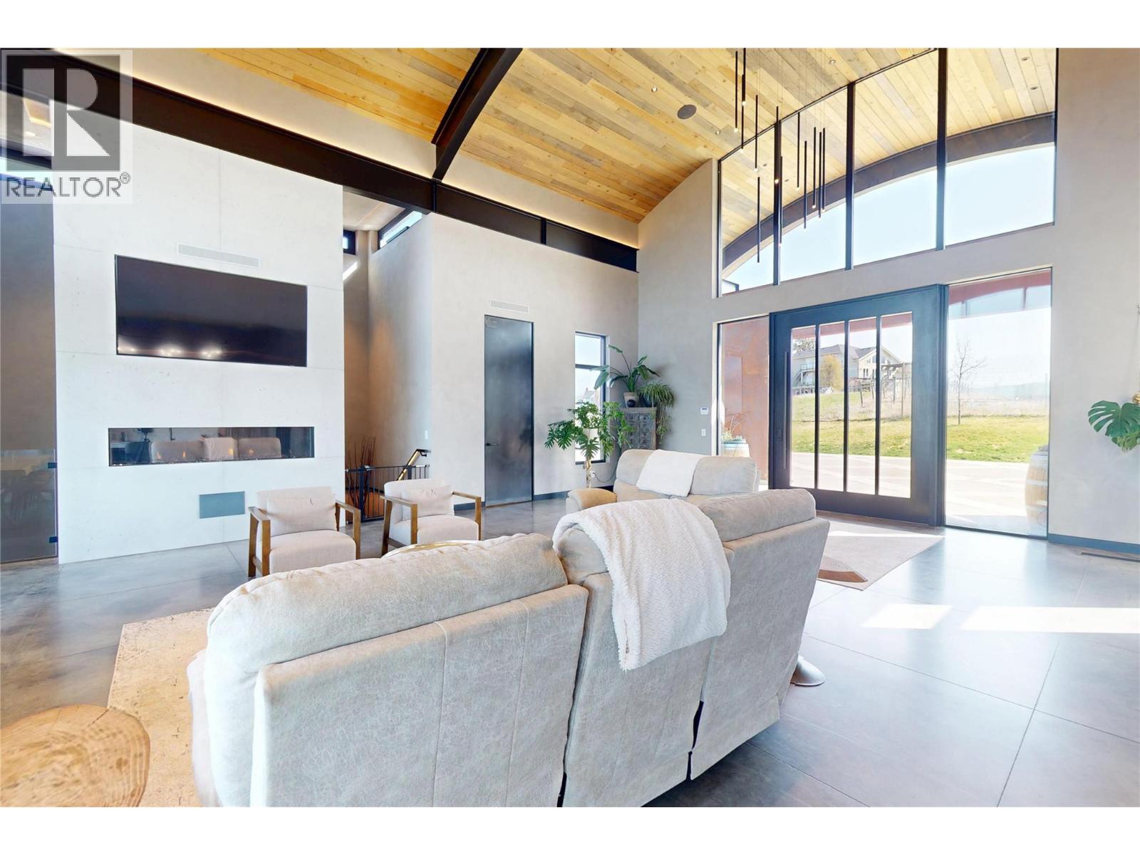 4275 Todd Road, Kelowna, British Columbia  V1W 4B8 - Photo 31 - 10390674