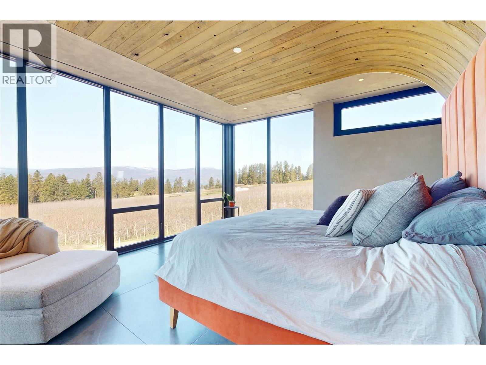 4275 Todd Road, Kelowna, British Columbia  V1W 4B8 - Photo 48 - 10390674