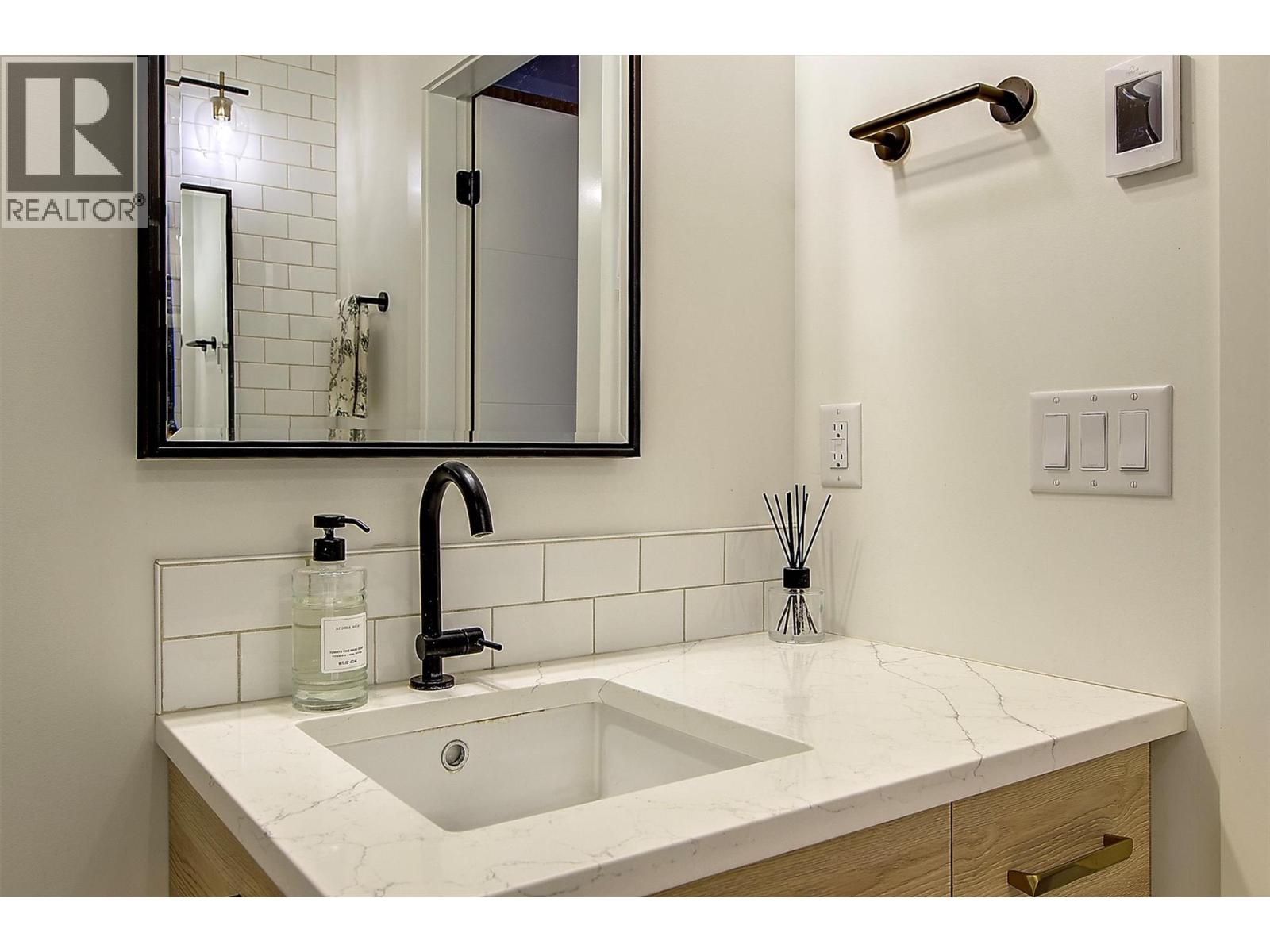 877 Morrison Avenue Unit# 3, Kelowna, British Columbia  V1Y 5E6 - Photo 30 - 10394619