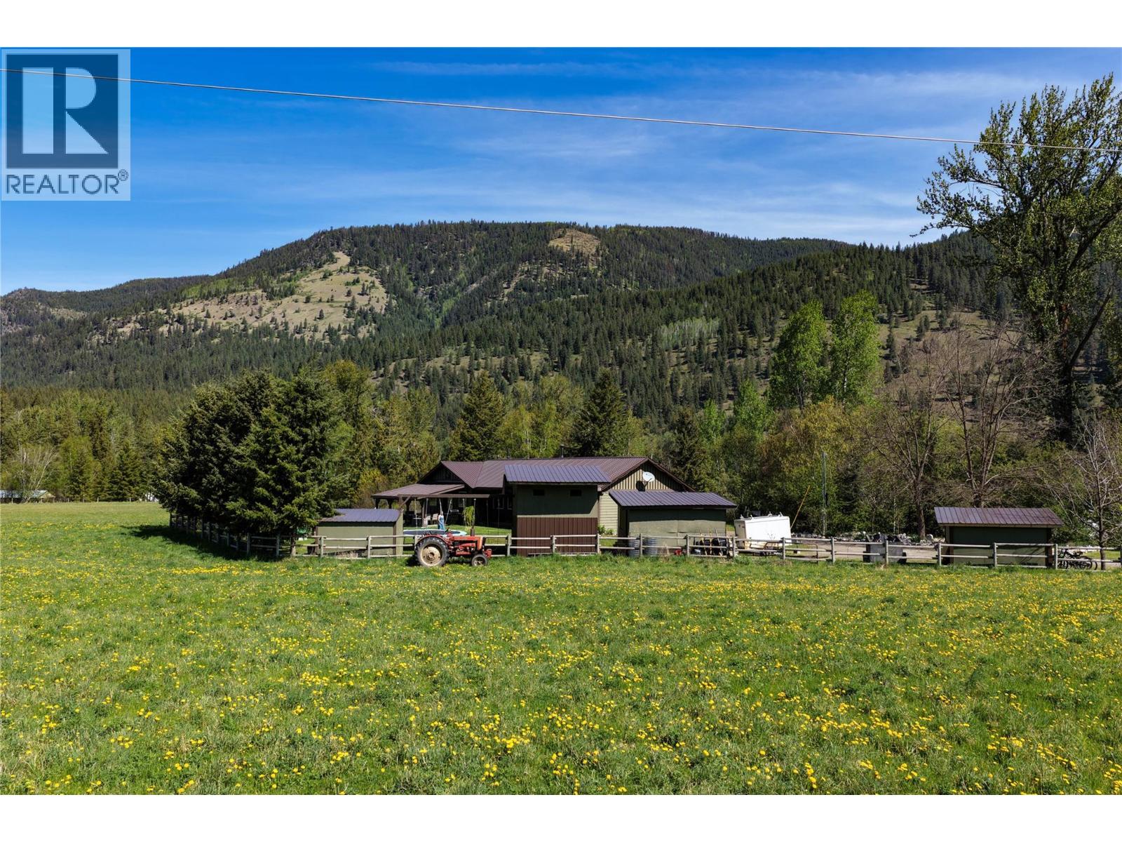 26 Byers Road, Cherryville, British Columbia  V0E 2G1 - Photo 3 - 10394963
