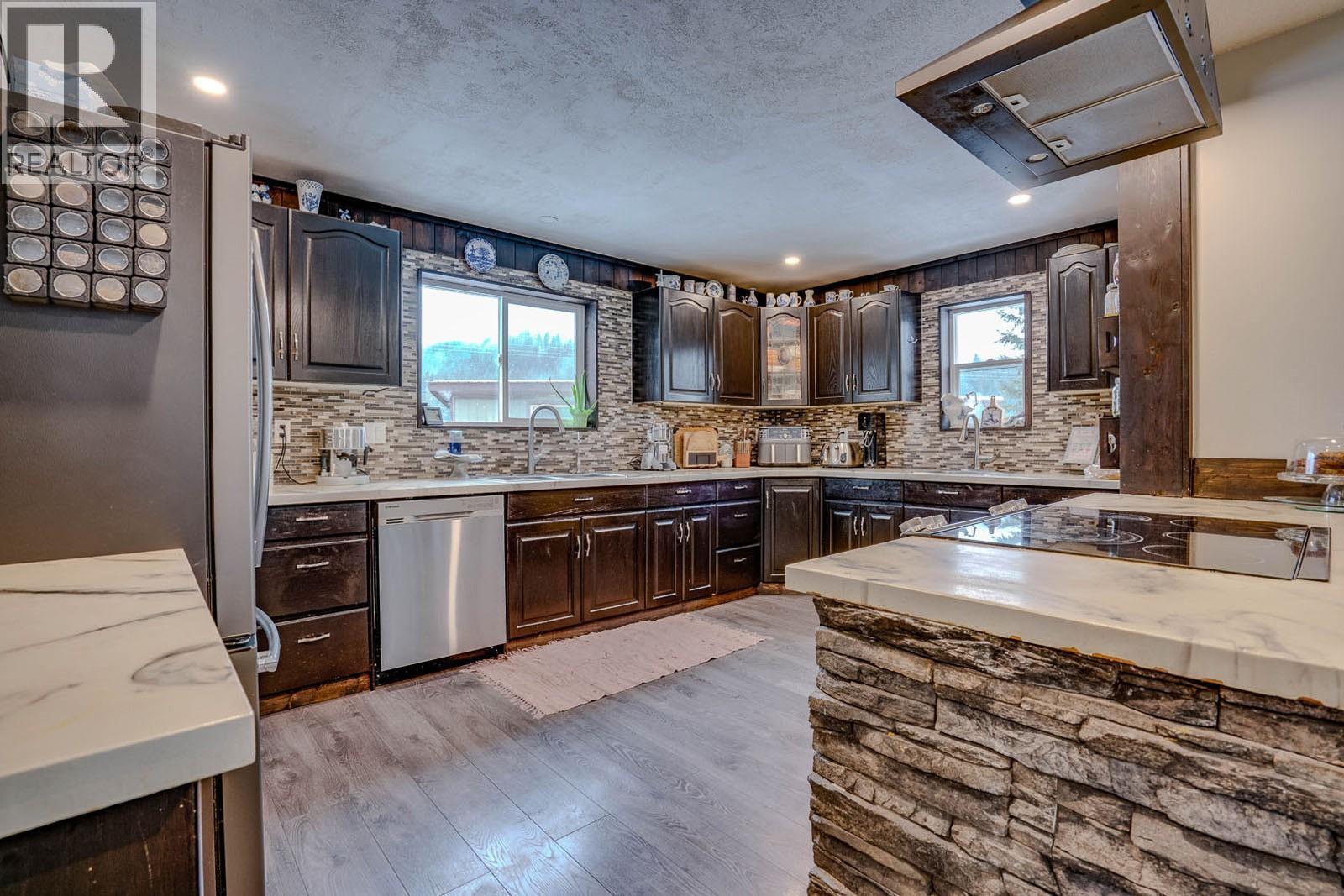 26 Byers Road, Cherryville, British Columbia  V0E 2G1 - Photo 6 - 10394963