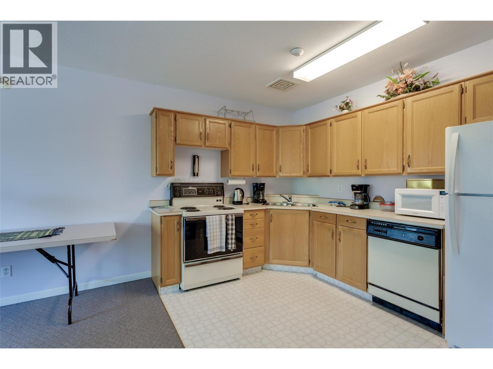 945 Lawrence Avenue Unit# 107, Kelowna, British Columbia  V1Y 6M3 - Photo 39 - 10395306