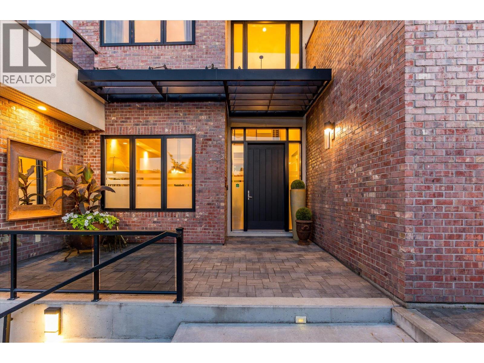 519 Metcalfe Avenue, Kelowna, British Columbia  V1W 4W5 - Photo 4 - 10394642