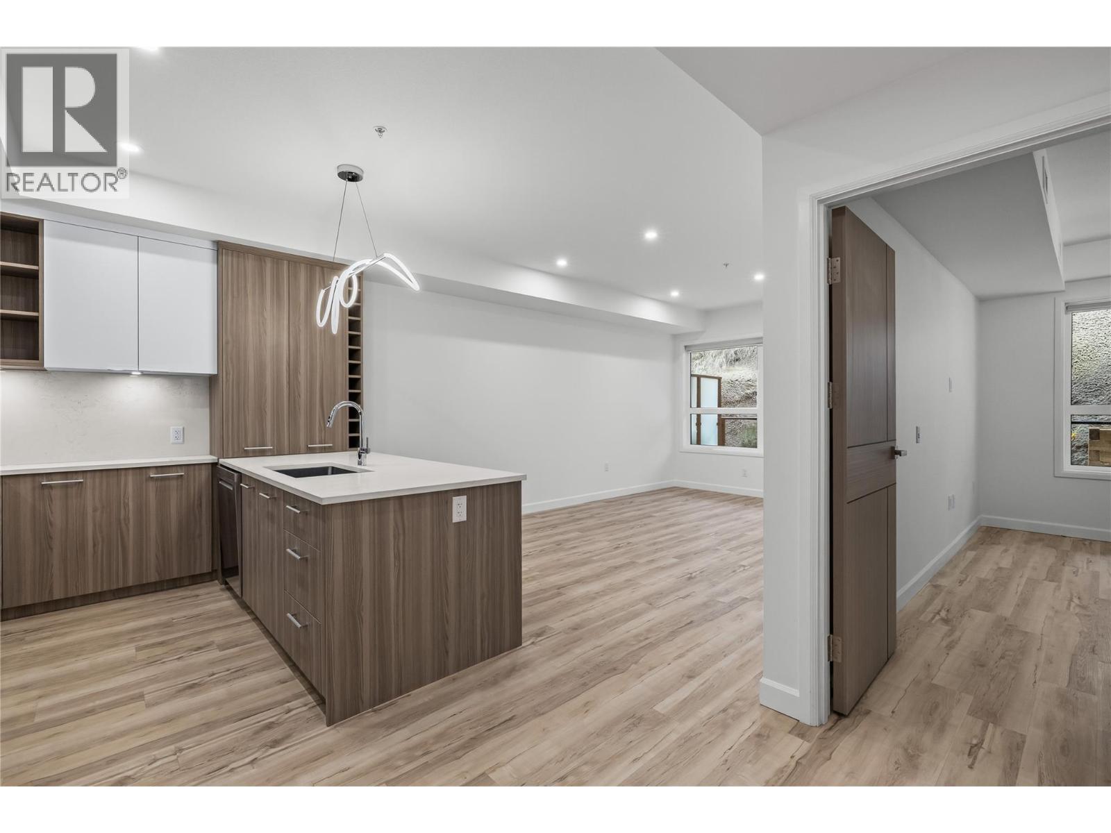 630 Boynton Place Unit# 324, Kelowna, British Columbia  V1V 3B8 - Photo 3 - 10395327