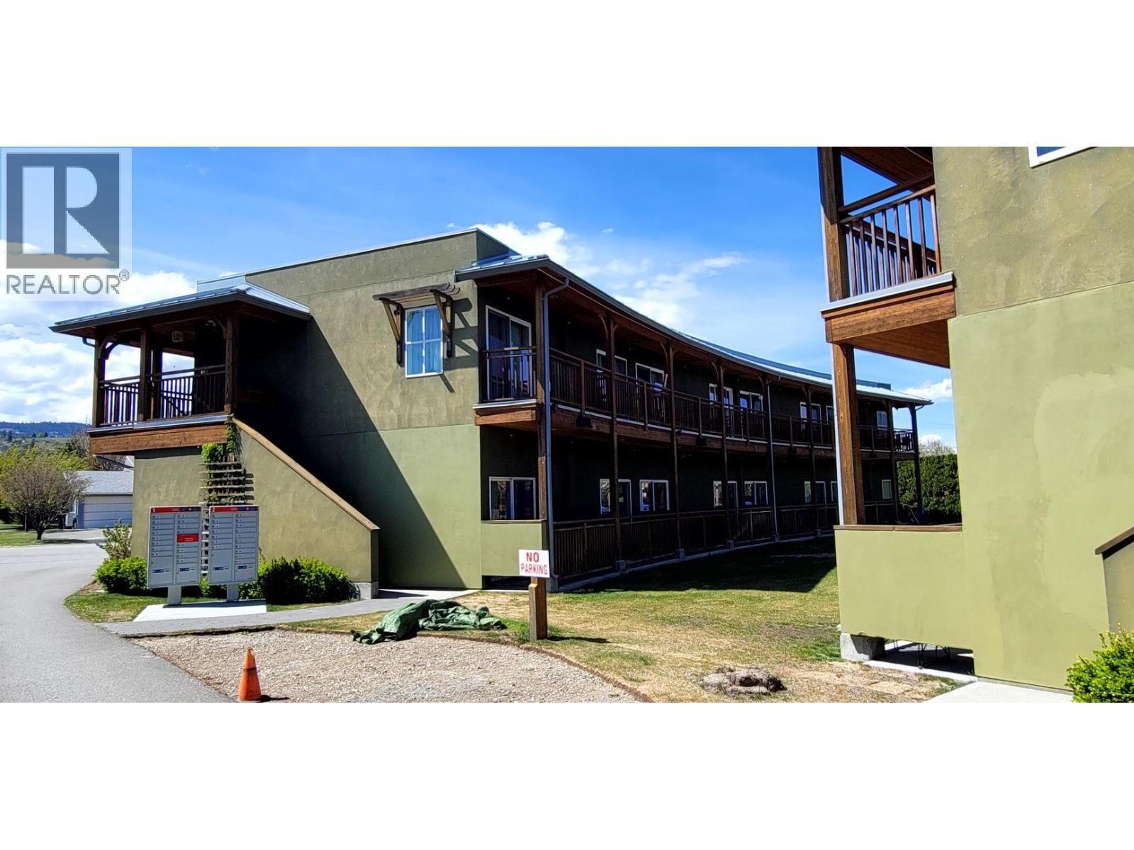6203 Willow Avenue, Summerland, British Columbia  V0H 1Z4 - Photo 4 - 10395303