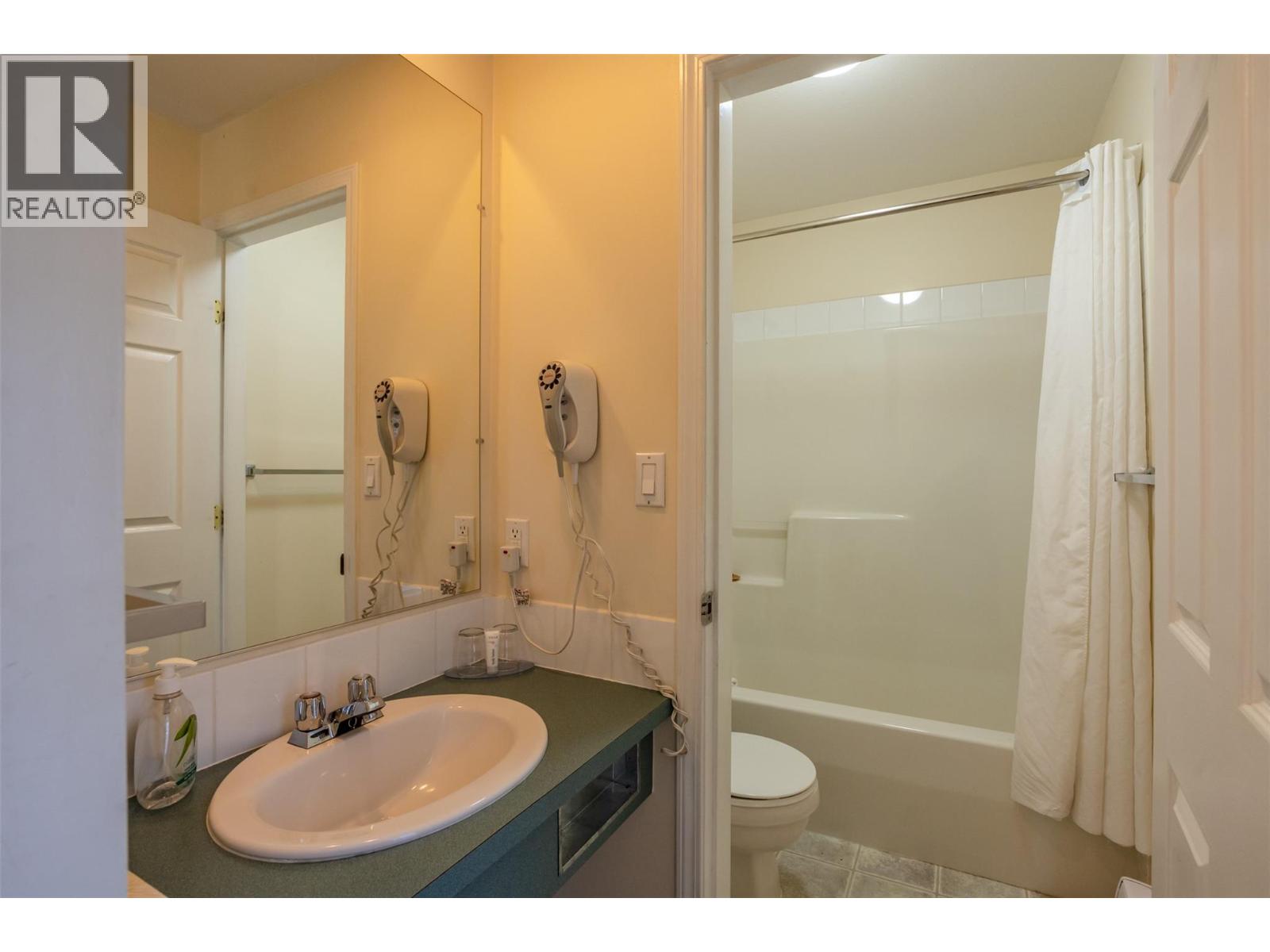 6203 Willow Avenue, Summerland, British Columbia  V0H 1Z4 - Photo 49 - 10395303