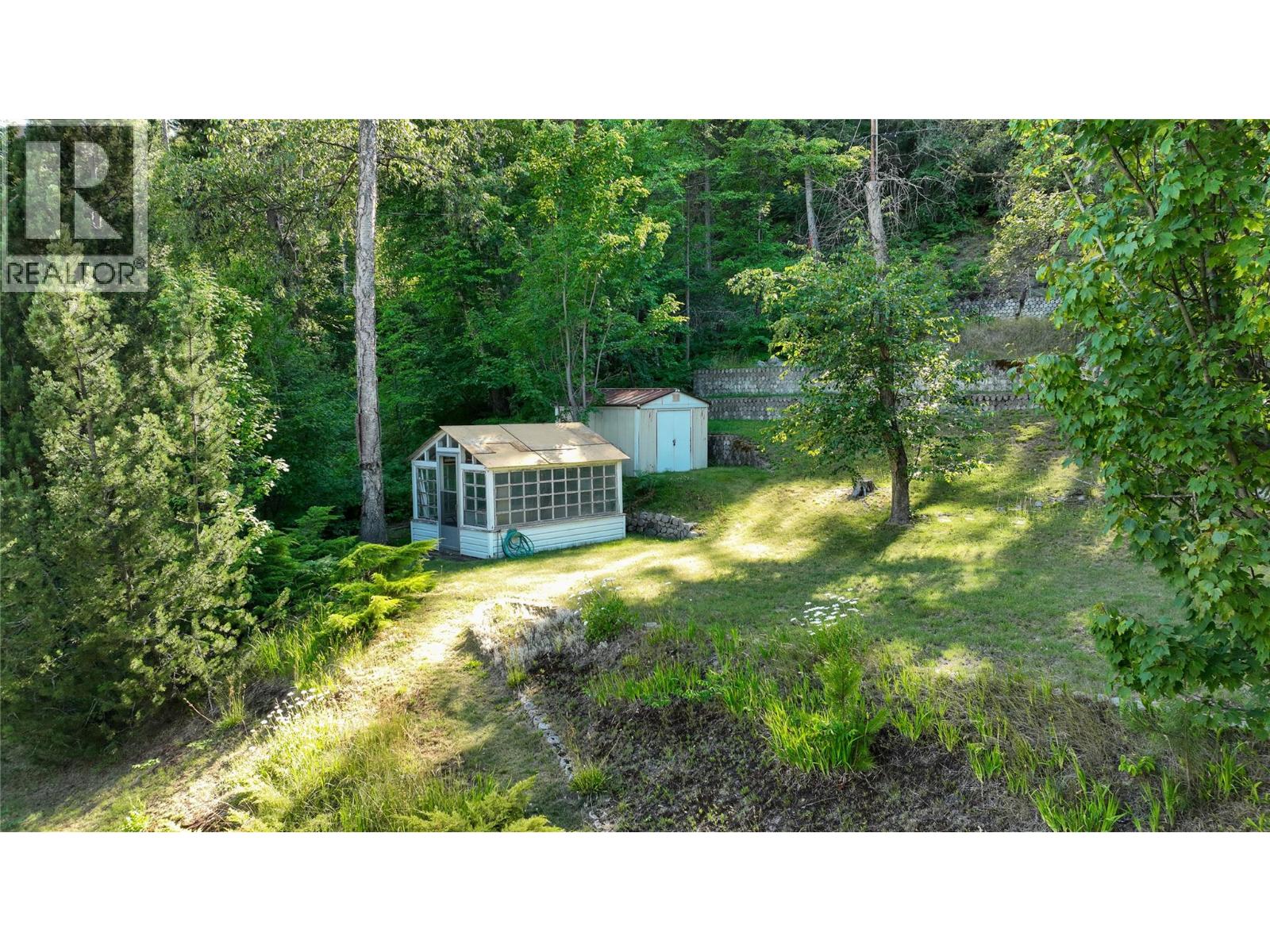 3110 1st Avenue, Castlegar, British Columbia  V1N 2R3 - Photo 27 - 10394453