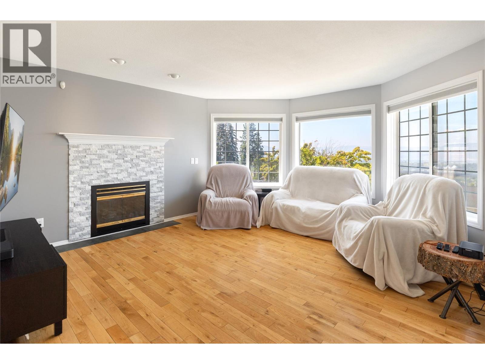 877 Toovey Road, Kelowna, British Columbia  V1X 6R2 - Photo 15 - 10394293
