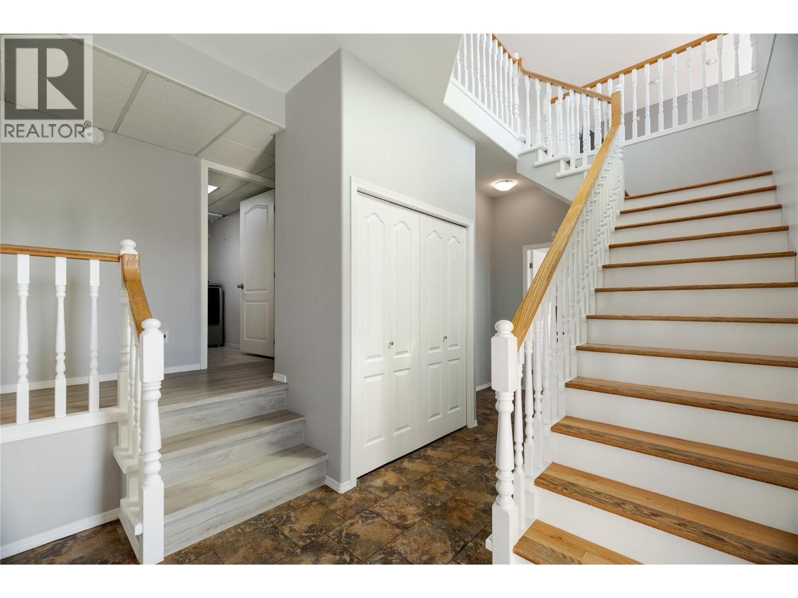 877 Toovey Road, Kelowna, British Columbia  V1X 6R2 - Photo 23 - 10394293