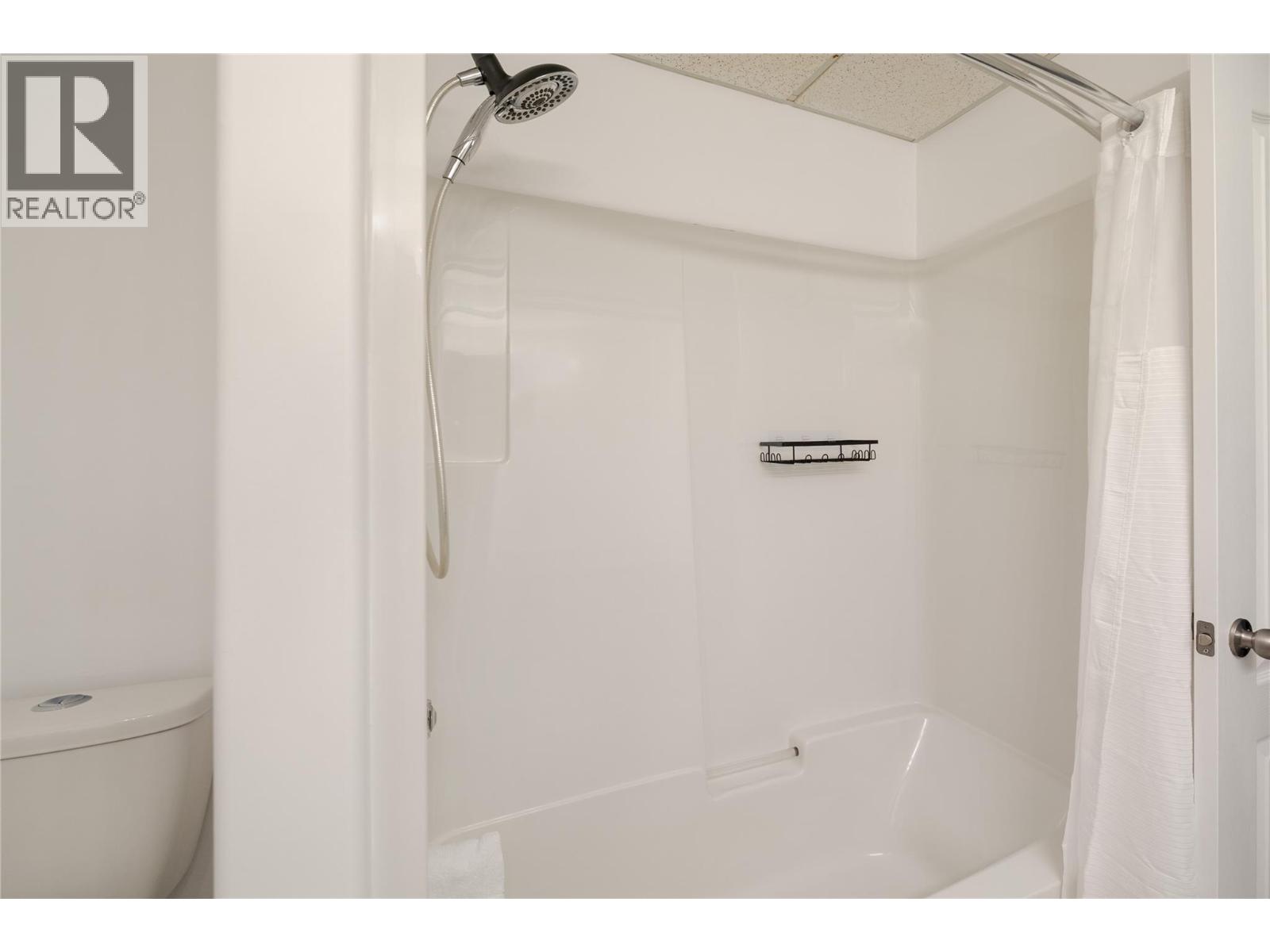 877 Toovey Road, Kelowna, British Columbia  V1X 6R2 - Photo 29 - 10394293