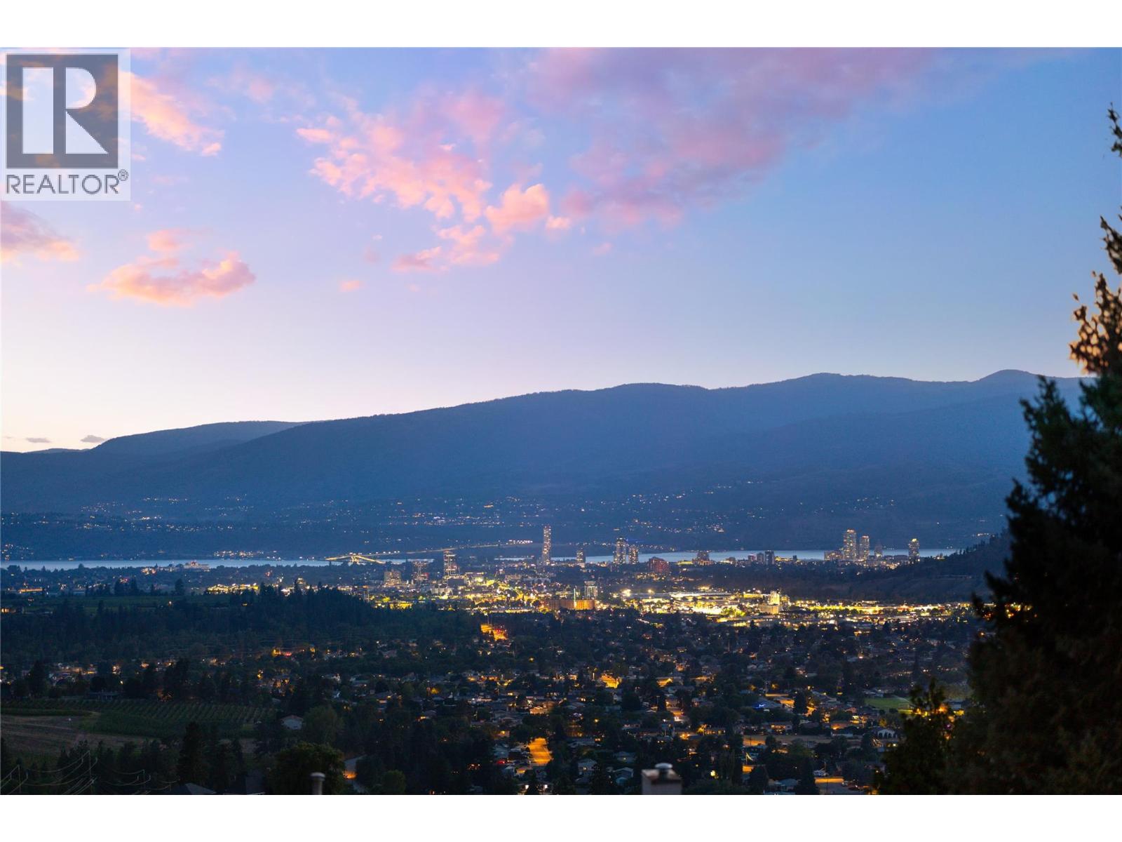 877 Toovey Road, Kelowna, British Columbia  V1X 6R2 - Photo 3 - 10394293