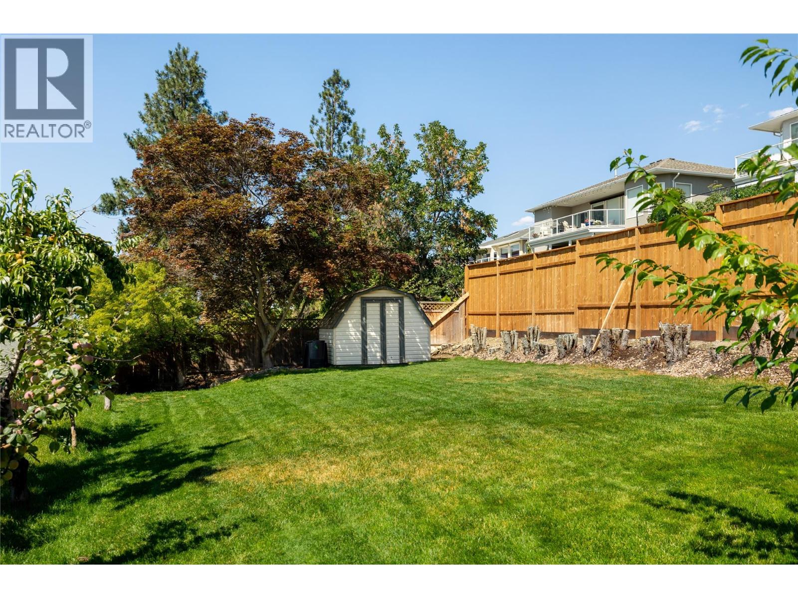 877 Toovey Road, Kelowna, British Columbia  V1X 6R2 - Photo 35 - 10394293