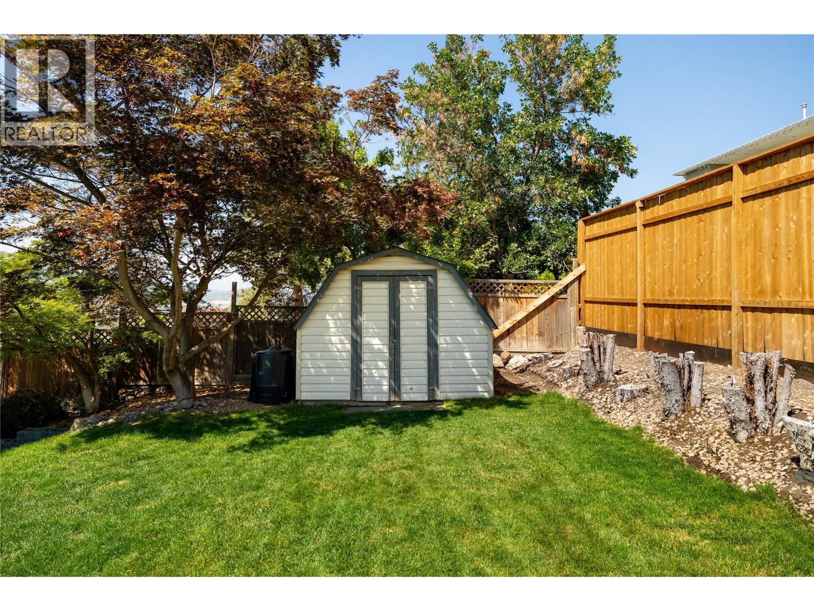 877 Toovey Road, Kelowna, British Columbia  V1X 6R2 - Photo 36 - 10394293