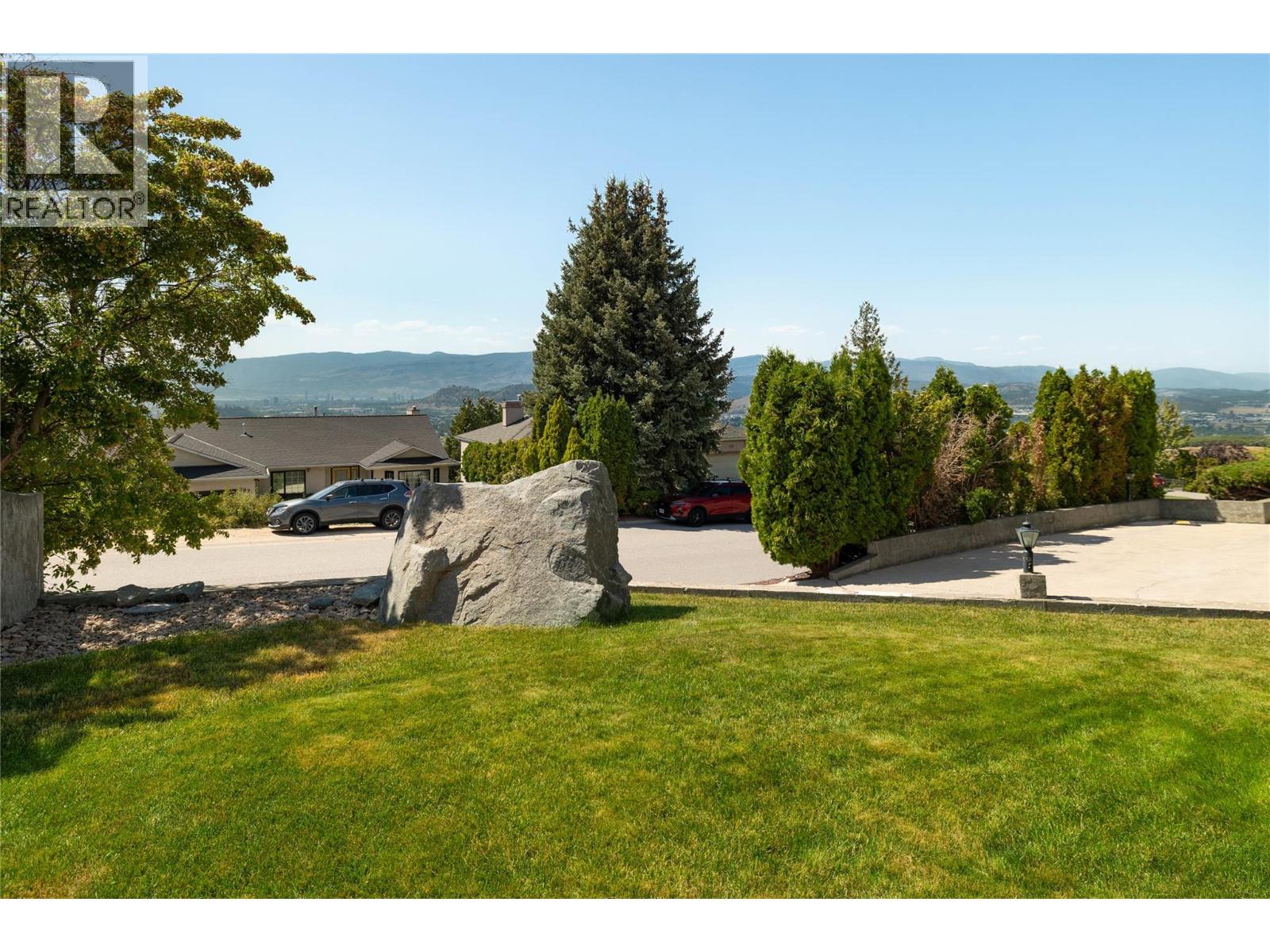 877 Toovey Road, Kelowna, British Columbia  V1X 6R2 - Photo 39 - 10394293