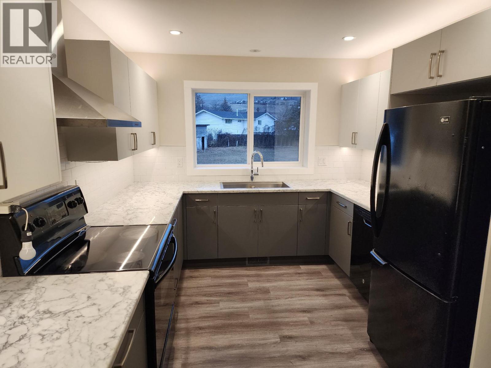 5565 Okanagan Landing Road, Vernon, British Columbia  V1T 7A6 - Photo 6 - 10395031