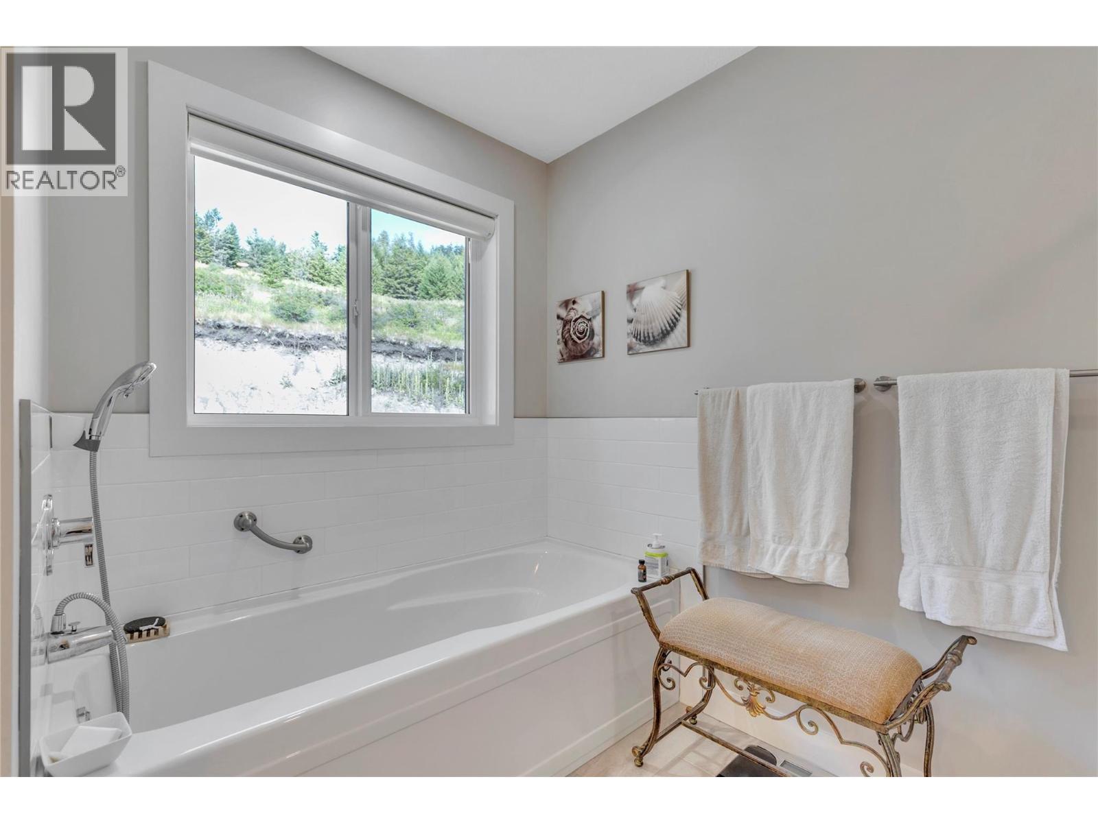 1415 Wolf Way Road, Bridesville, British Columbia  V0H 1Y0 - Photo 27 - 10395286