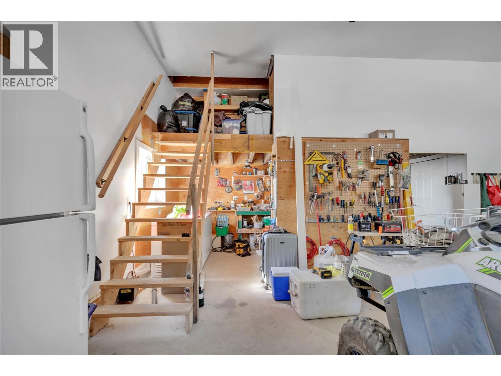 1415 Wolf Way Road, Bridesville, British Columbia  V0H 1Y0 - Photo 43 - 10395286