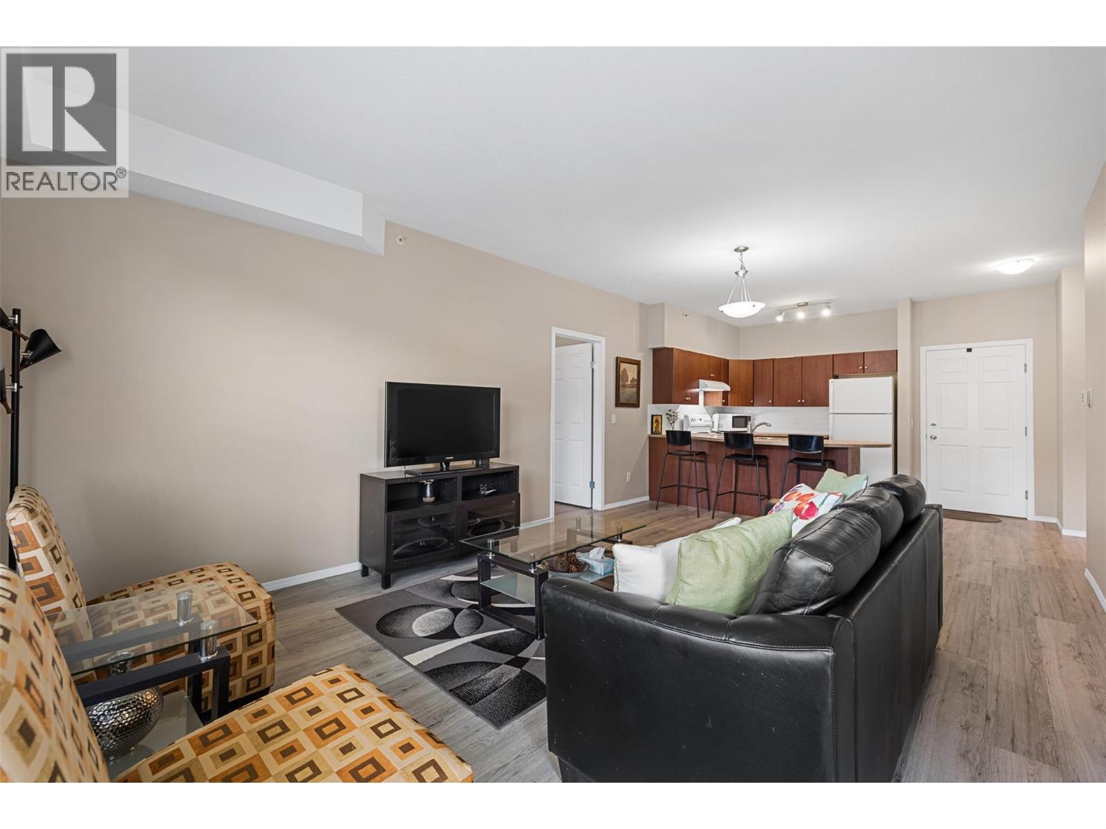 1875 Country Club Drive Unit# 1619, Kelowna, British Columbia  V1V 2W7 - Photo 8 - 10395366