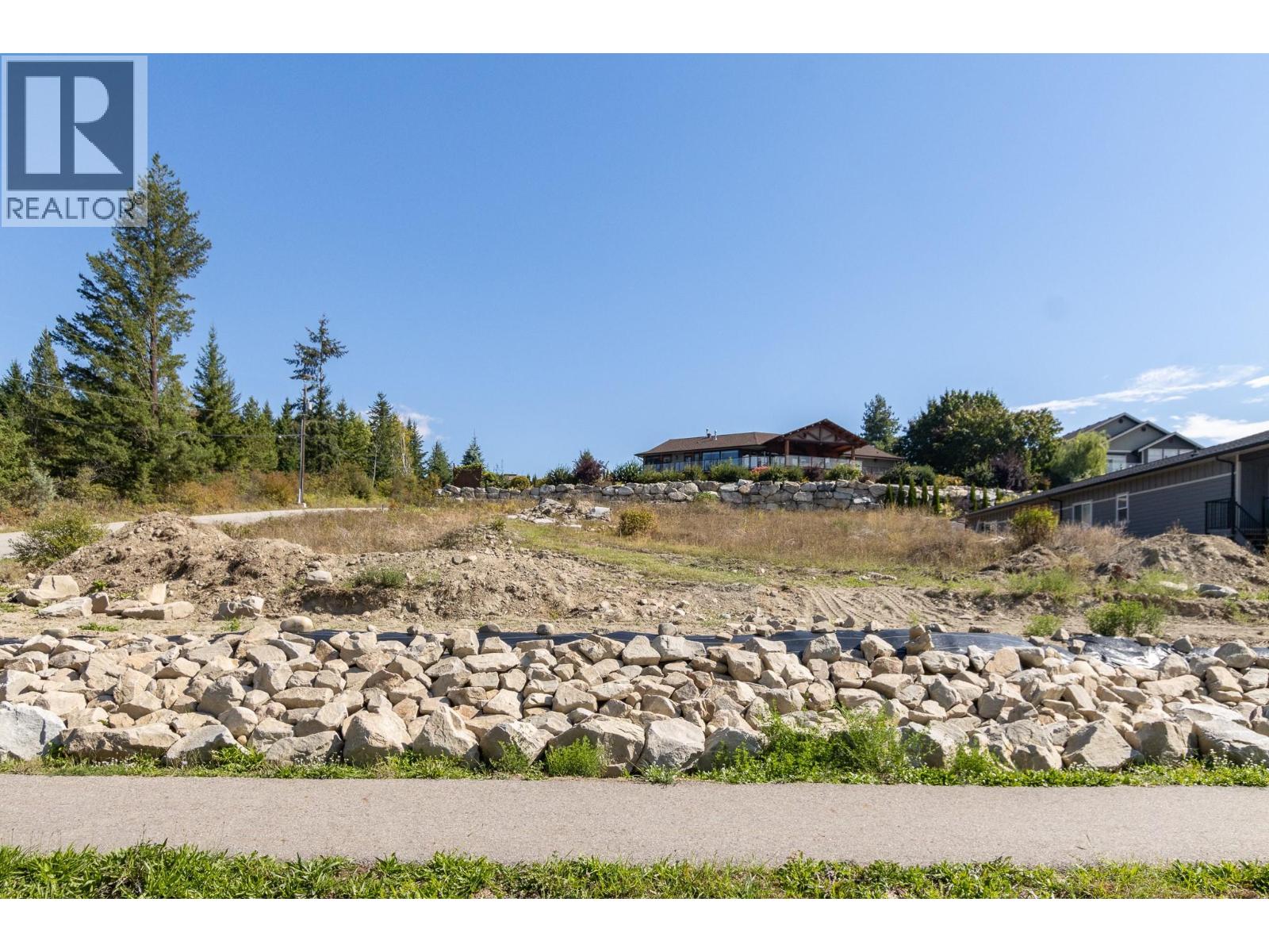 2000 45 Avenue Ne, Salmon Arm, British Columbia  V1E 2E3 - Photo 4 - 10395272