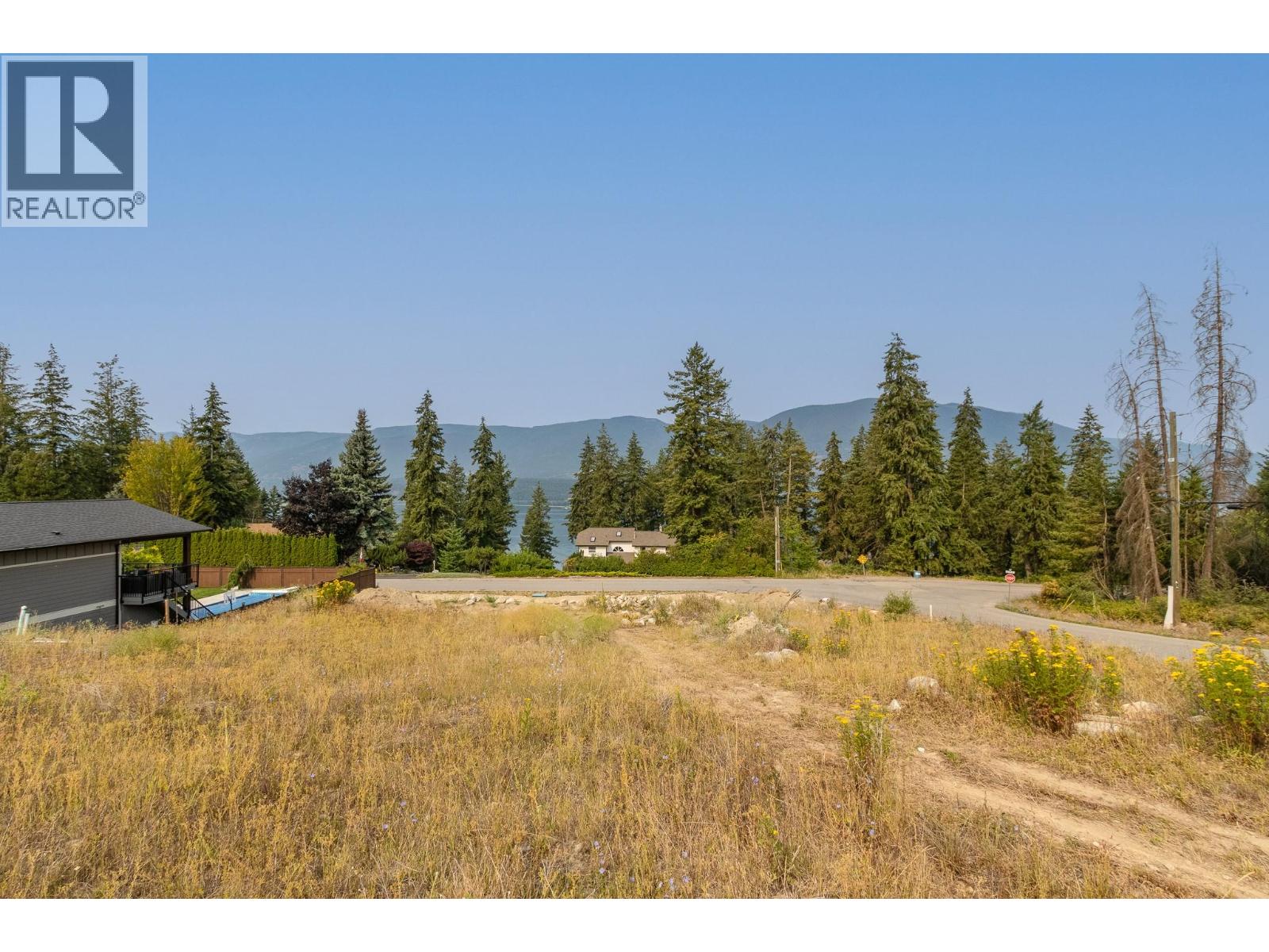 2000 45 Avenue Ne, Salmon Arm, British Columbia  V1E 2E3 - Photo 5 - 10395272
