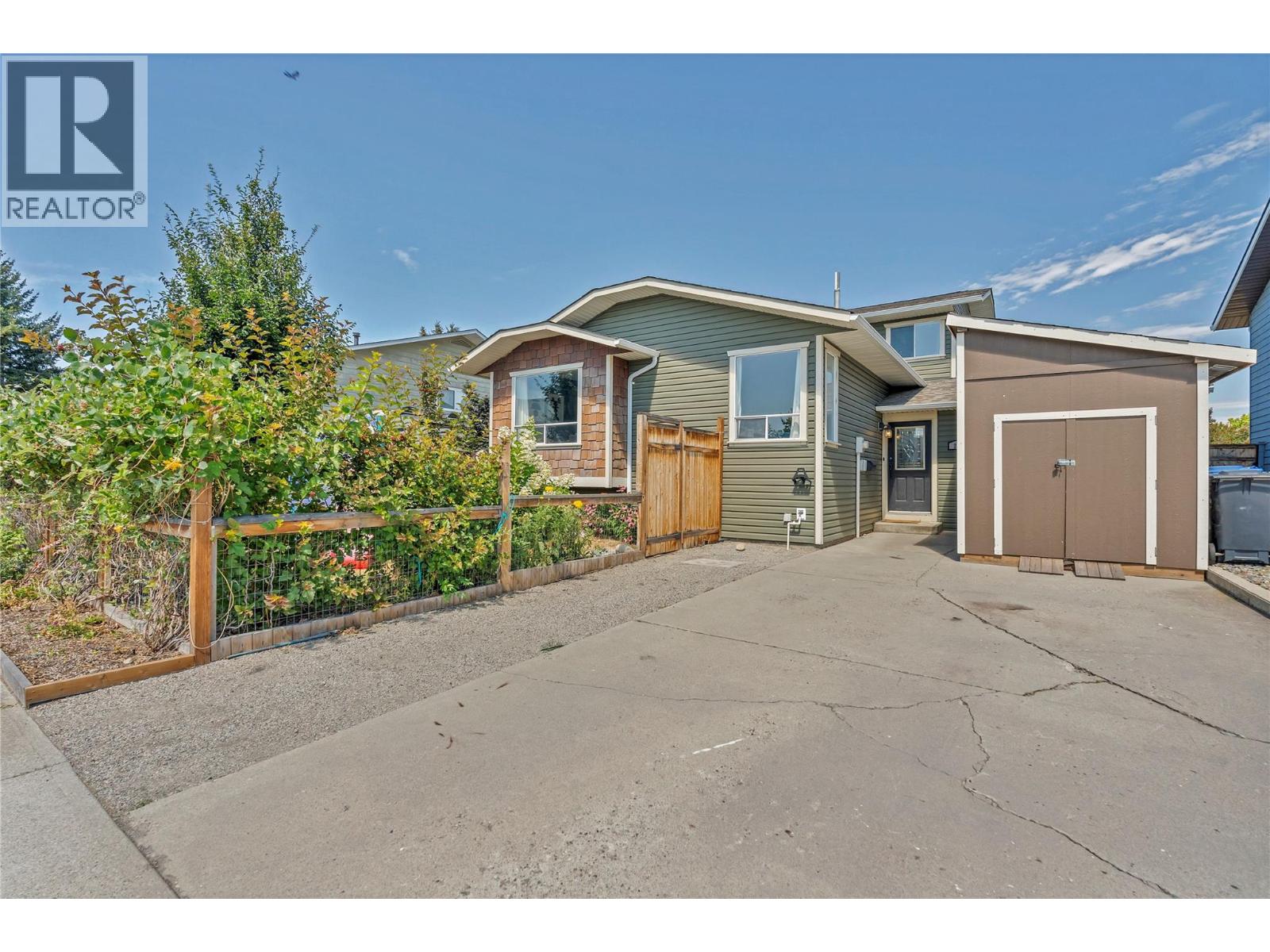 299 Roy Avenue, Penticton, British Columbia  V2A 7M8 - Photo 2 - 10394228