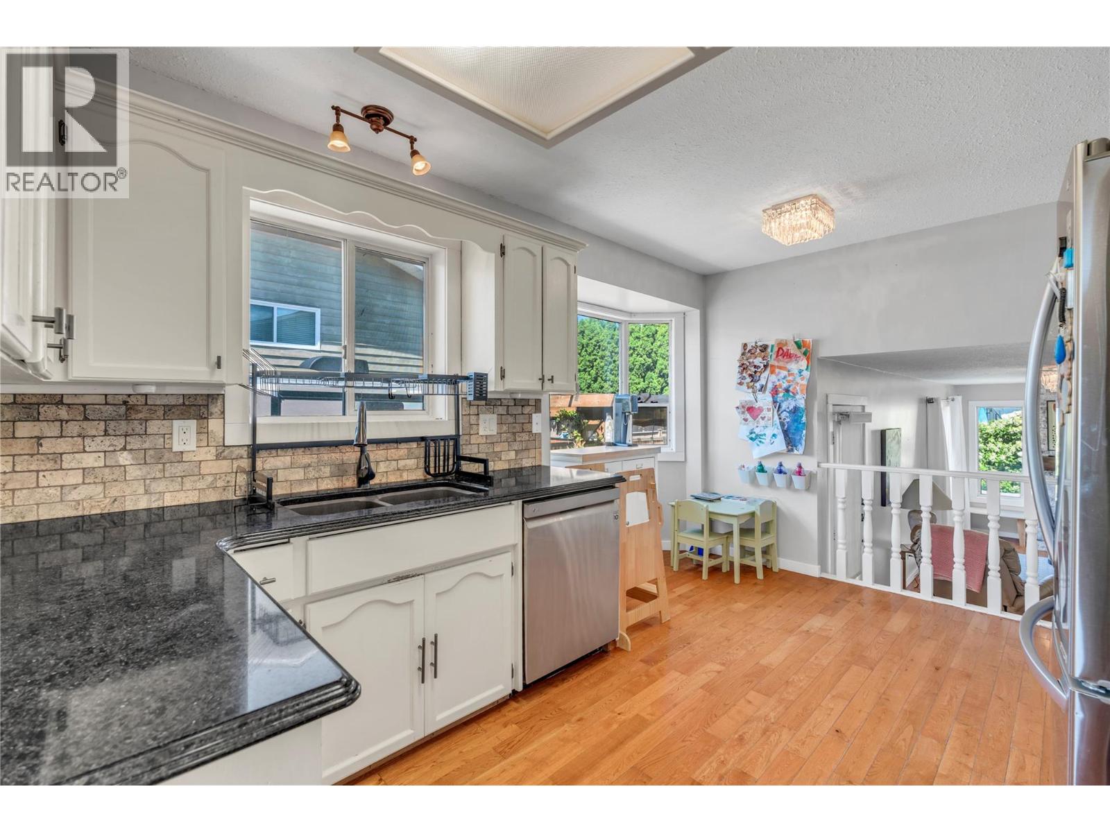 299 Roy Avenue, Penticton, British Columbia  V2A 7M8 - Photo 8 - 10394228