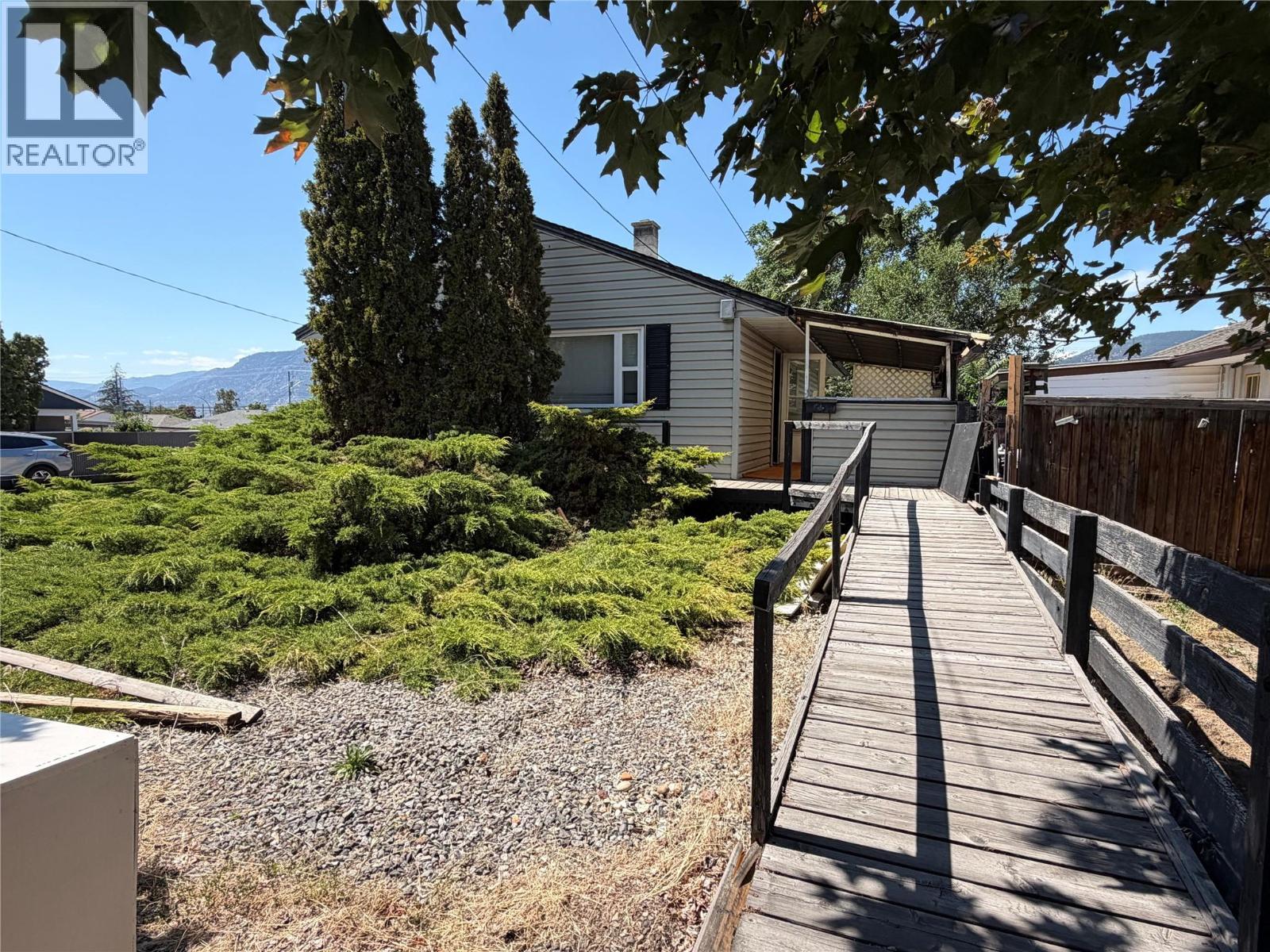 1297 King Street, Penticton, British Columbia  V2A 4S9 - Photo 6 - 10395457