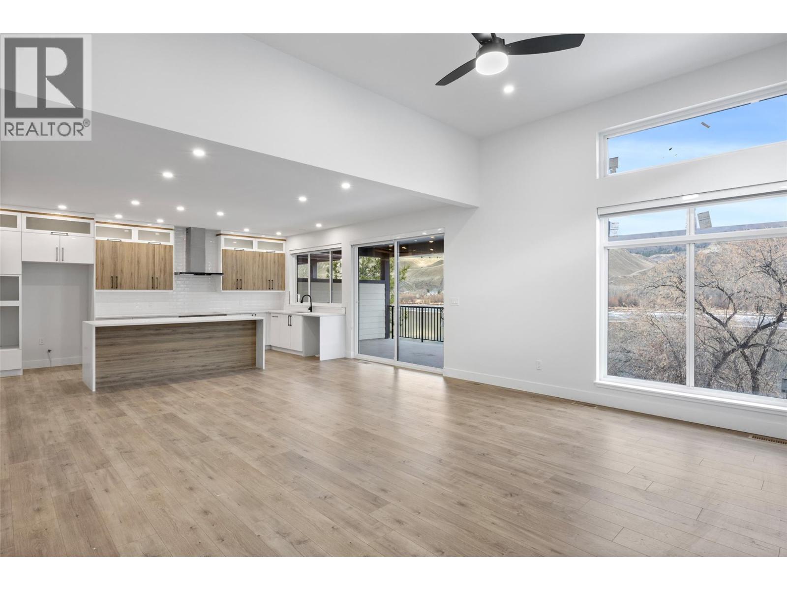 2850 Thompson Drive, Kamloops, British Columbia  V2C 4L7 - Photo 6 - 10394543