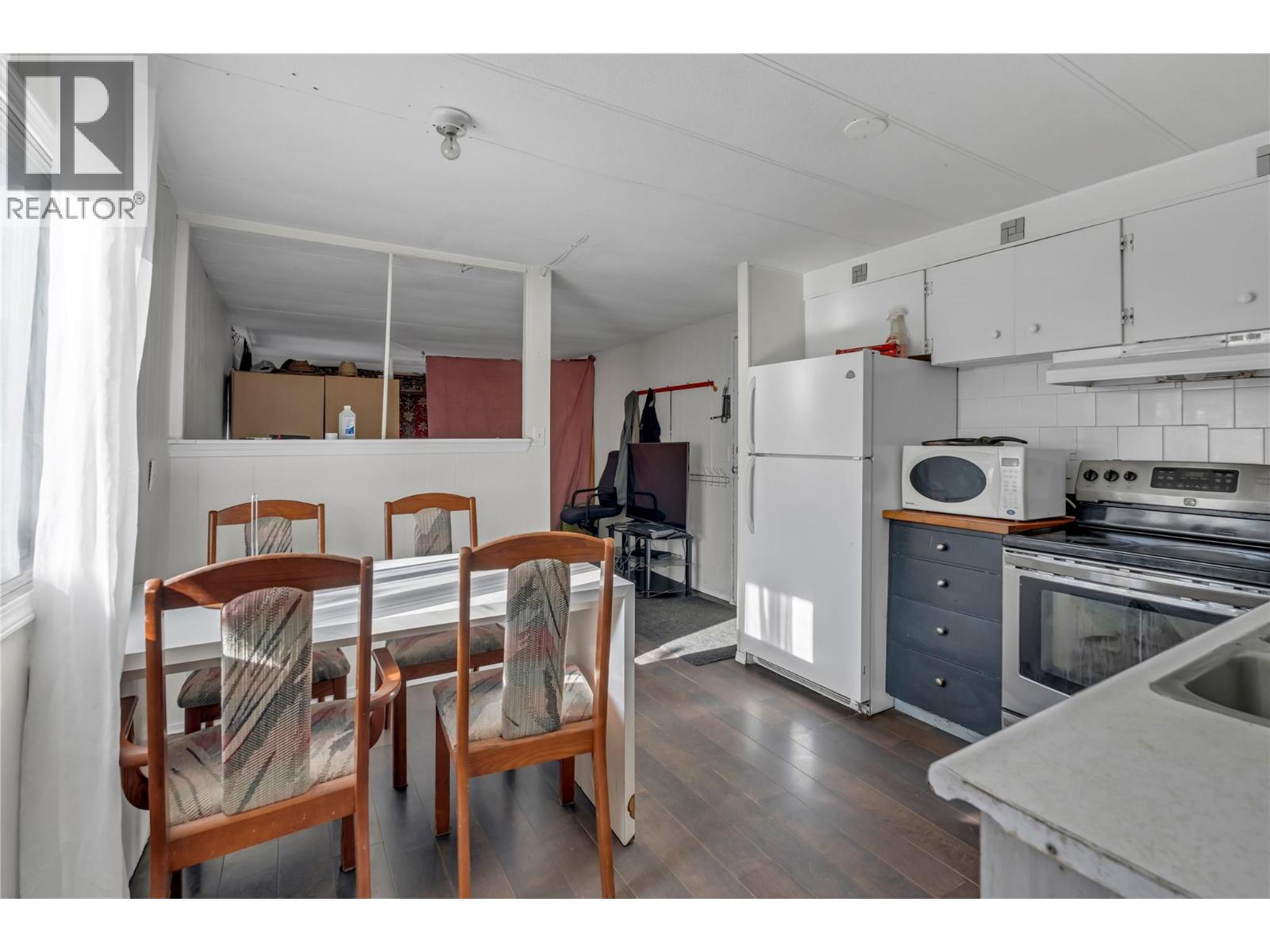 9820 Rippen Avenue, Summerland, British Columbia  V0H 1Z8 - Photo 47 - 10395472