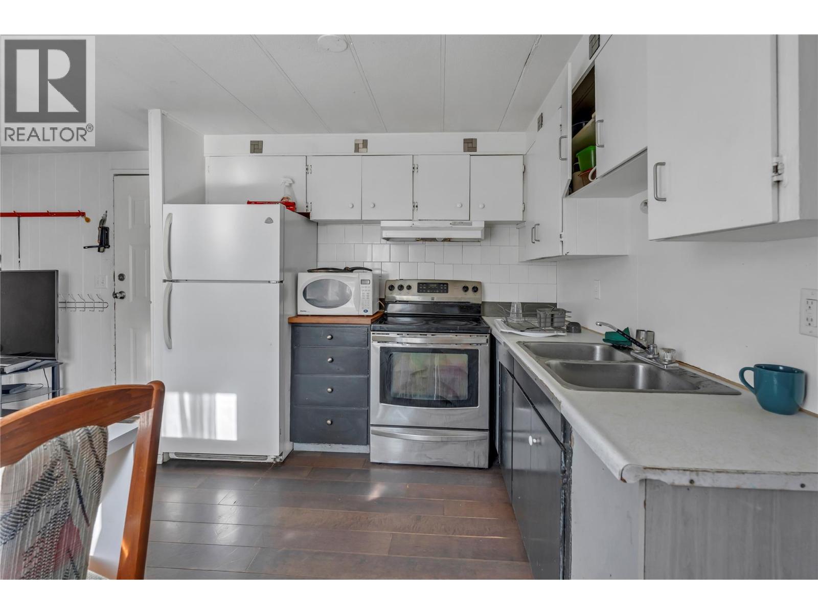 9820 Rippen Avenue, Summerland, British Columbia  V0H 1Z8 - Photo 48 - 10395472