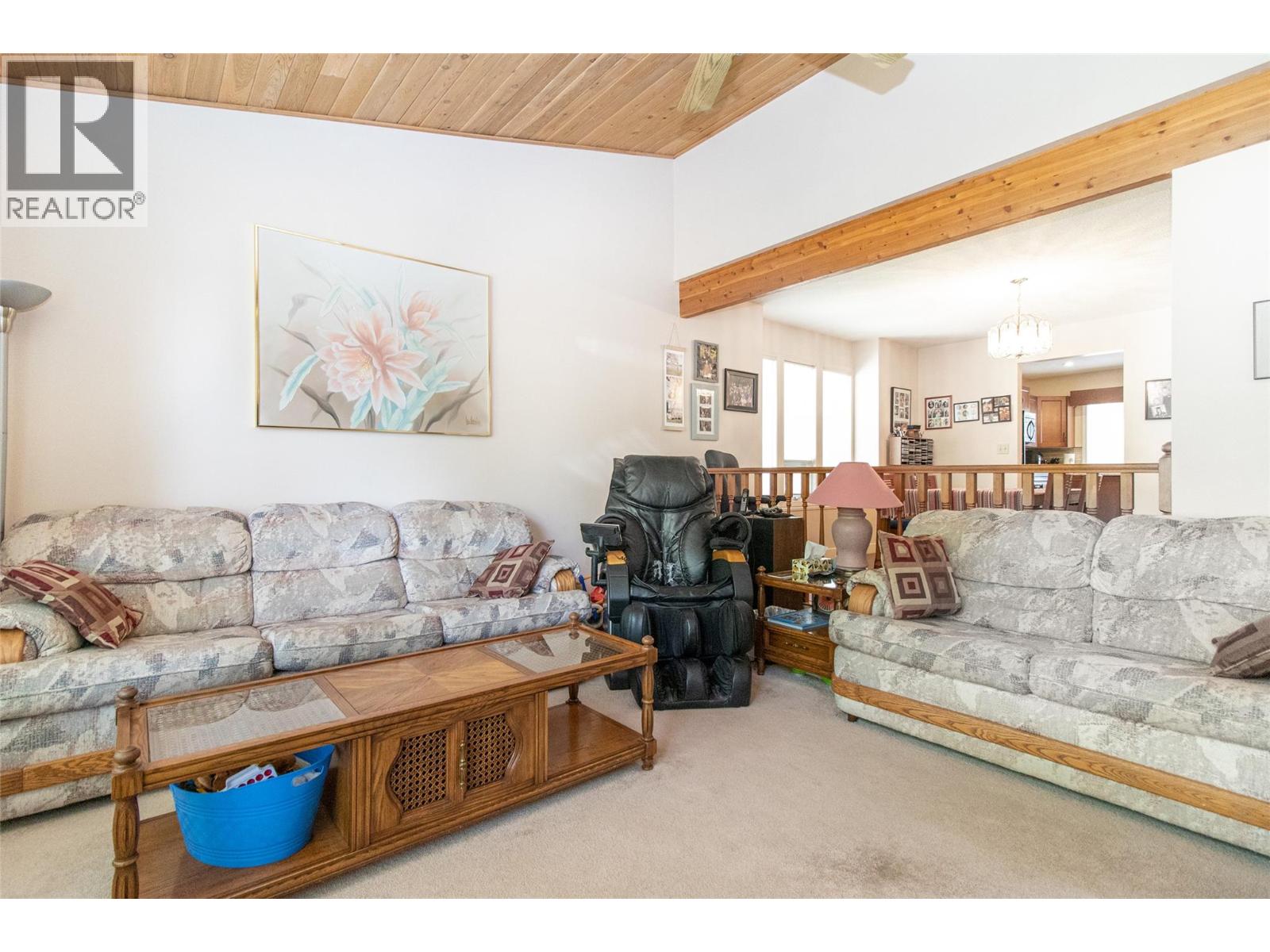 3855 Tillicum Court, Kelowna, British Columbia  V1W 4E7 - Photo 4 - 10395339