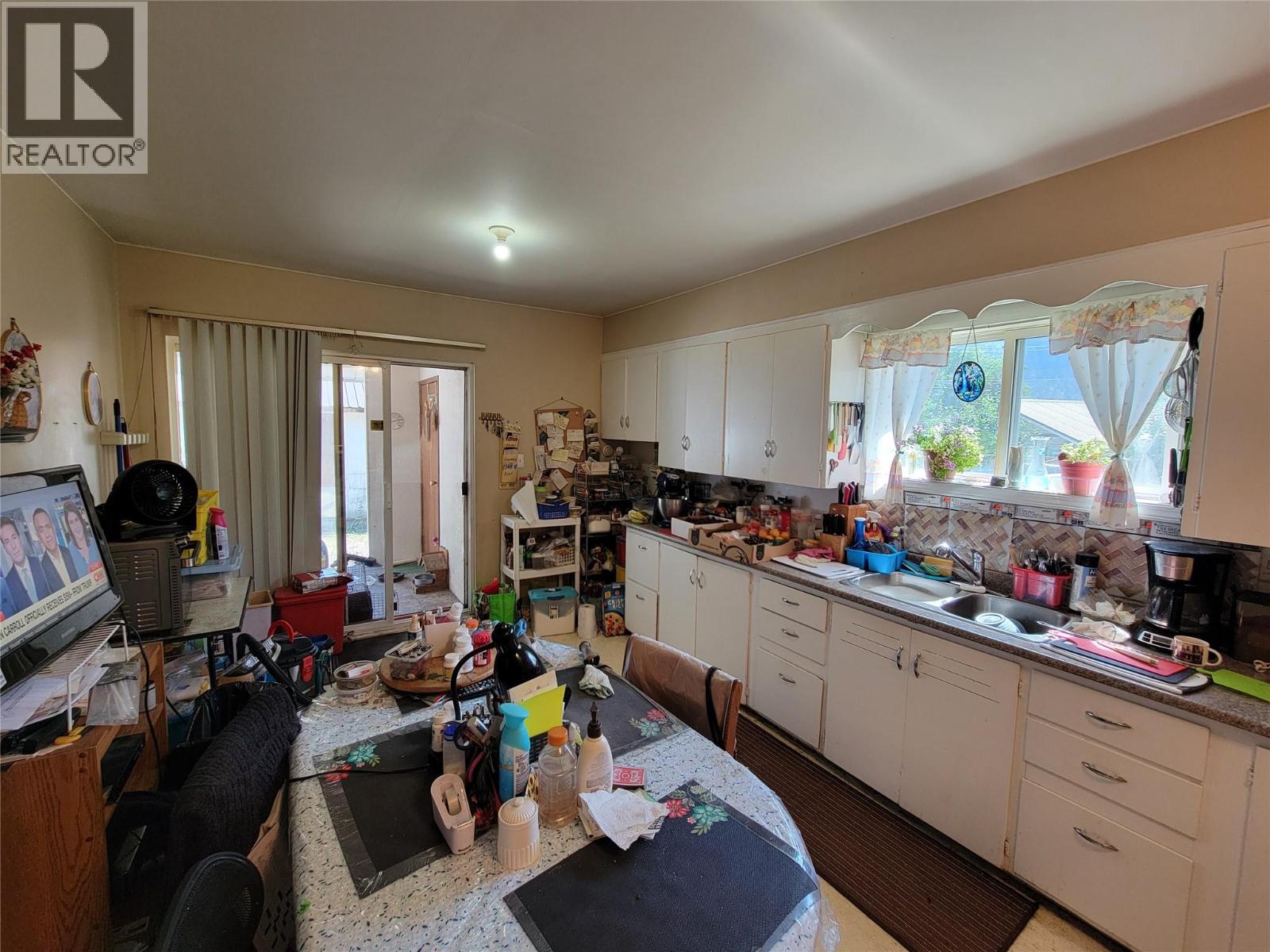 1163 Scott Avenue, Hedley, British Columbia  V0X 1K0 - Photo 12 - 10395483
