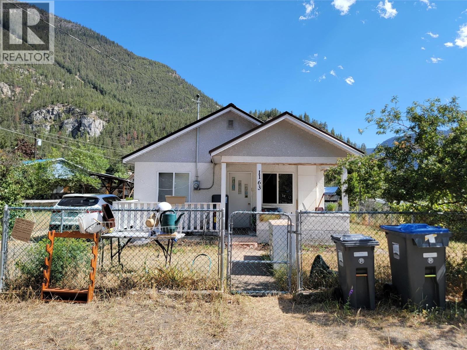 1163 Scott Avenue, Hedley, British Columbia  V0X 1K0 - Photo 2 - 10395483