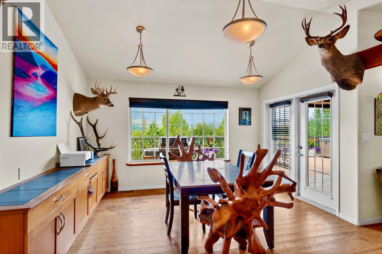 4875 Meadow Creek Road, Celista, British Columbia  V0E 1M6 - Photo 14 - 10395015