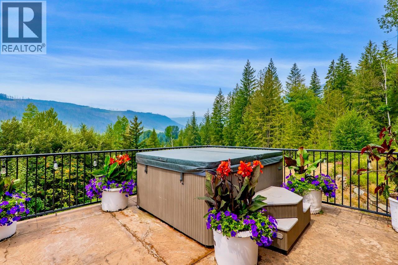 4875 Meadow Creek Road, Celista, British Columbia  V0E 1M6 - Photo 20 - 10395015